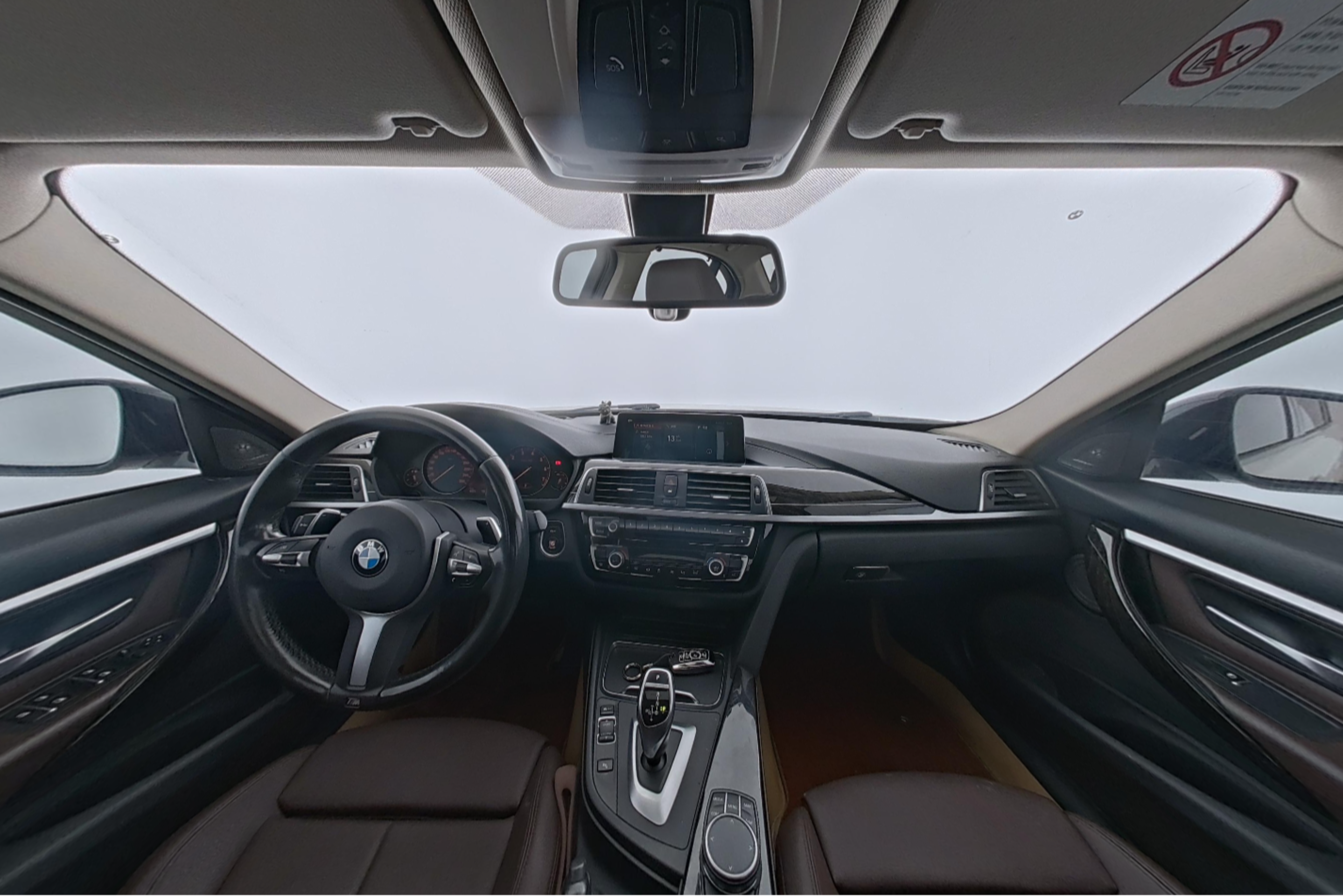 BMW 3 Series 2019 — фото 9