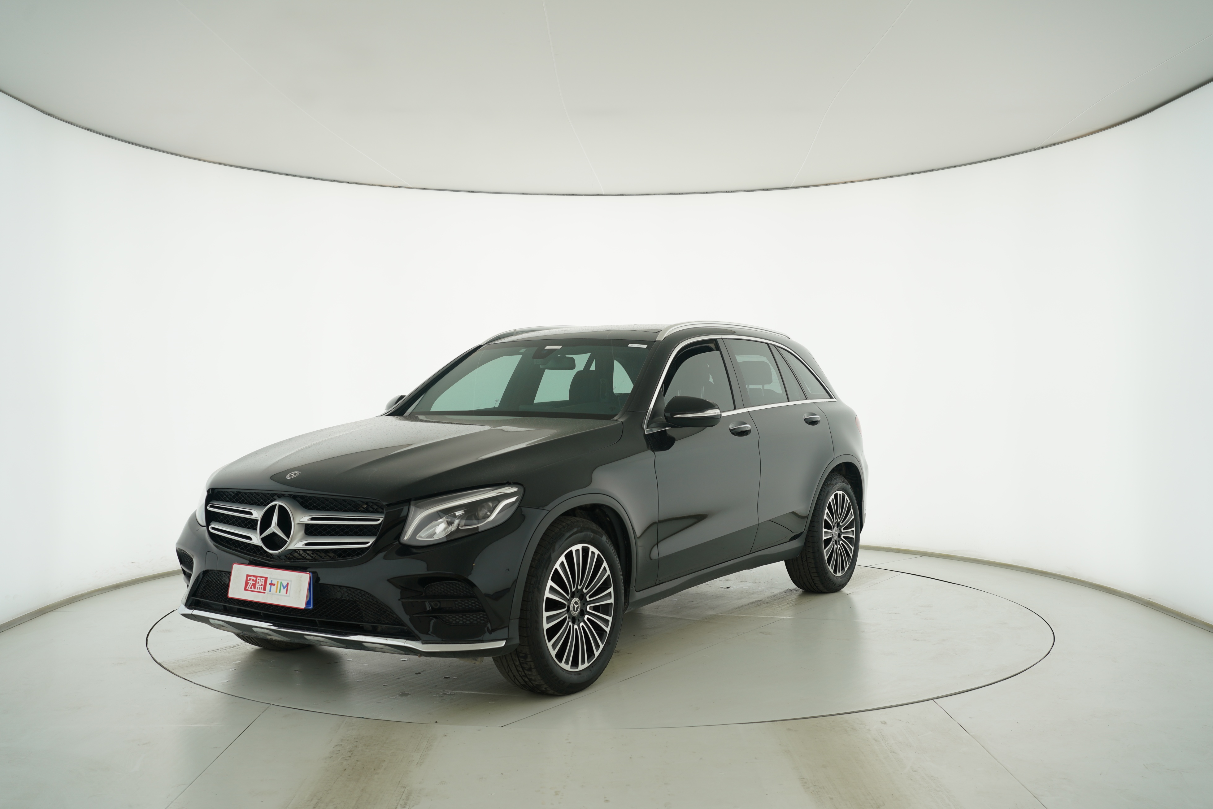 Mercedes Benz GLC 2018 — фото 1
