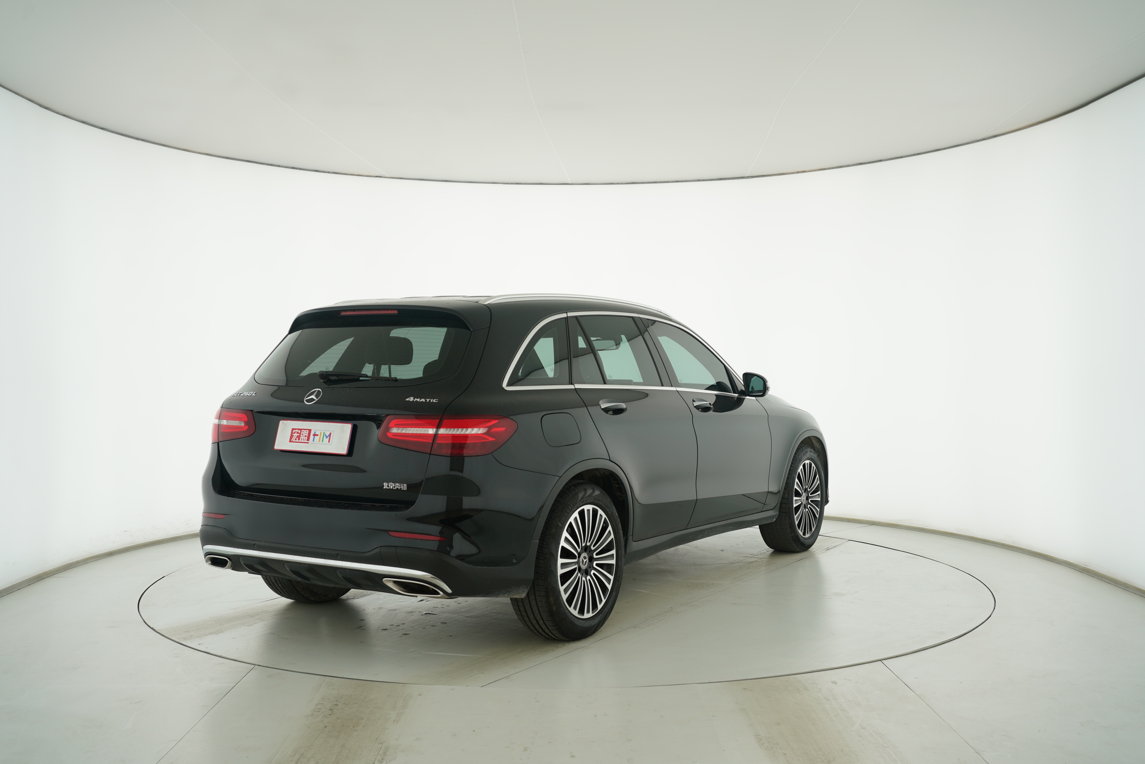 Mercedes Benz GLC 2018 — фото 4
