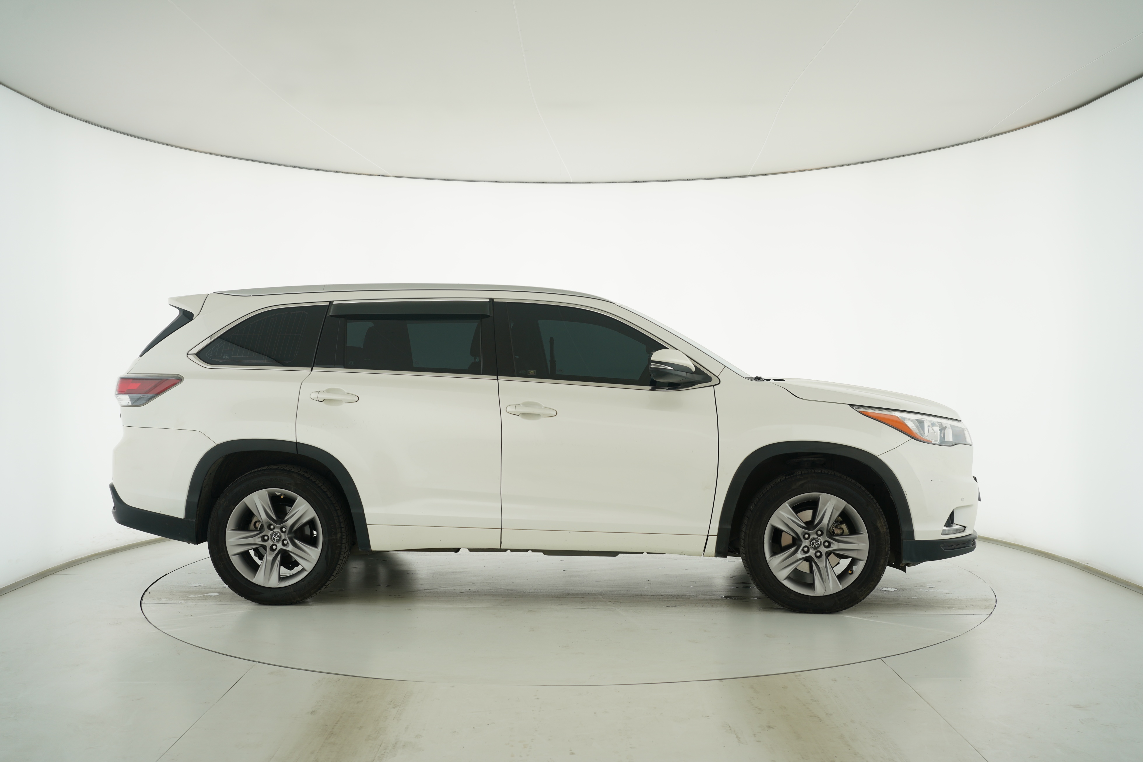 Toyota Highlander 2015 — фото 8