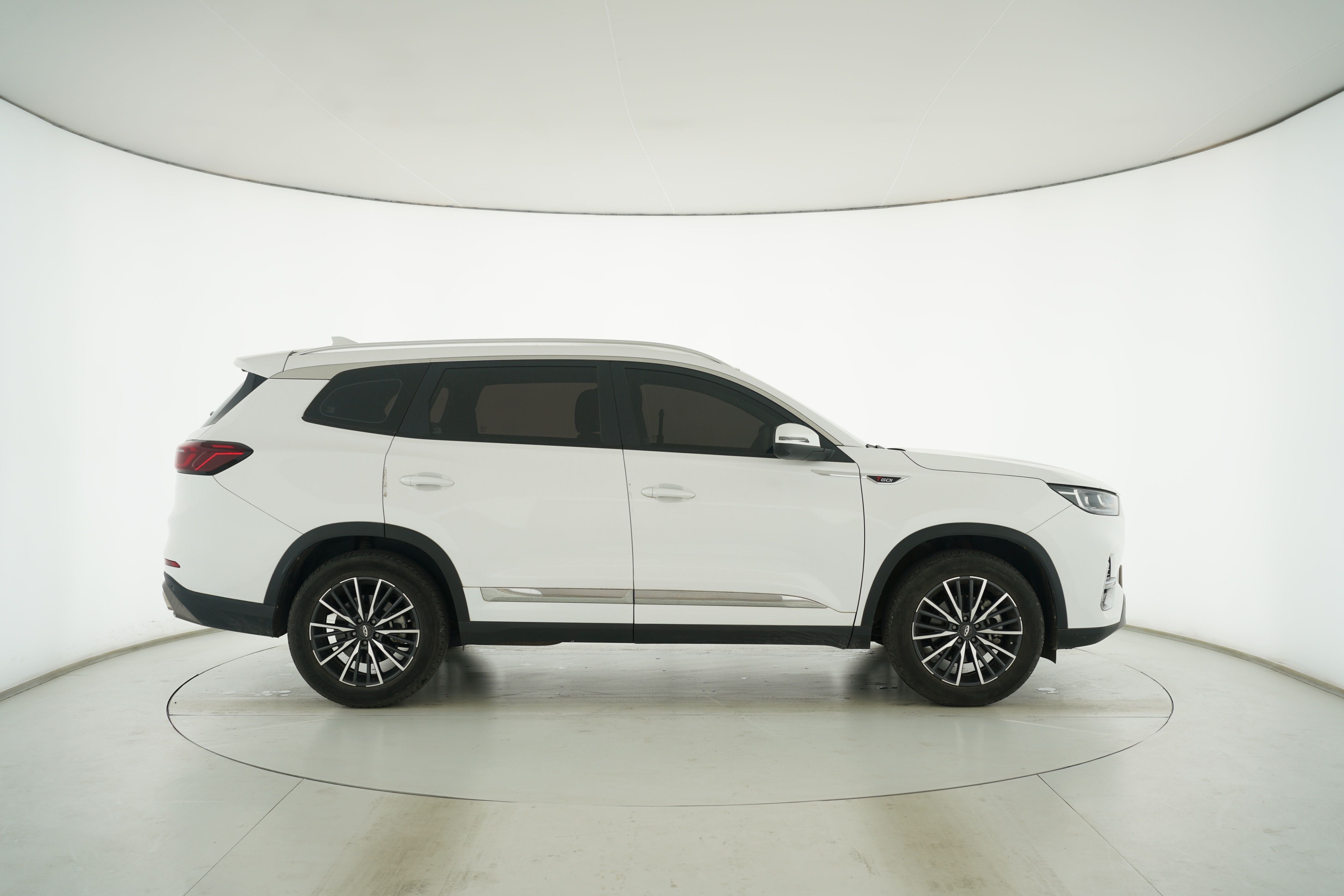 CHERY Tiggo 8 PLUS 2021 — фото 8
