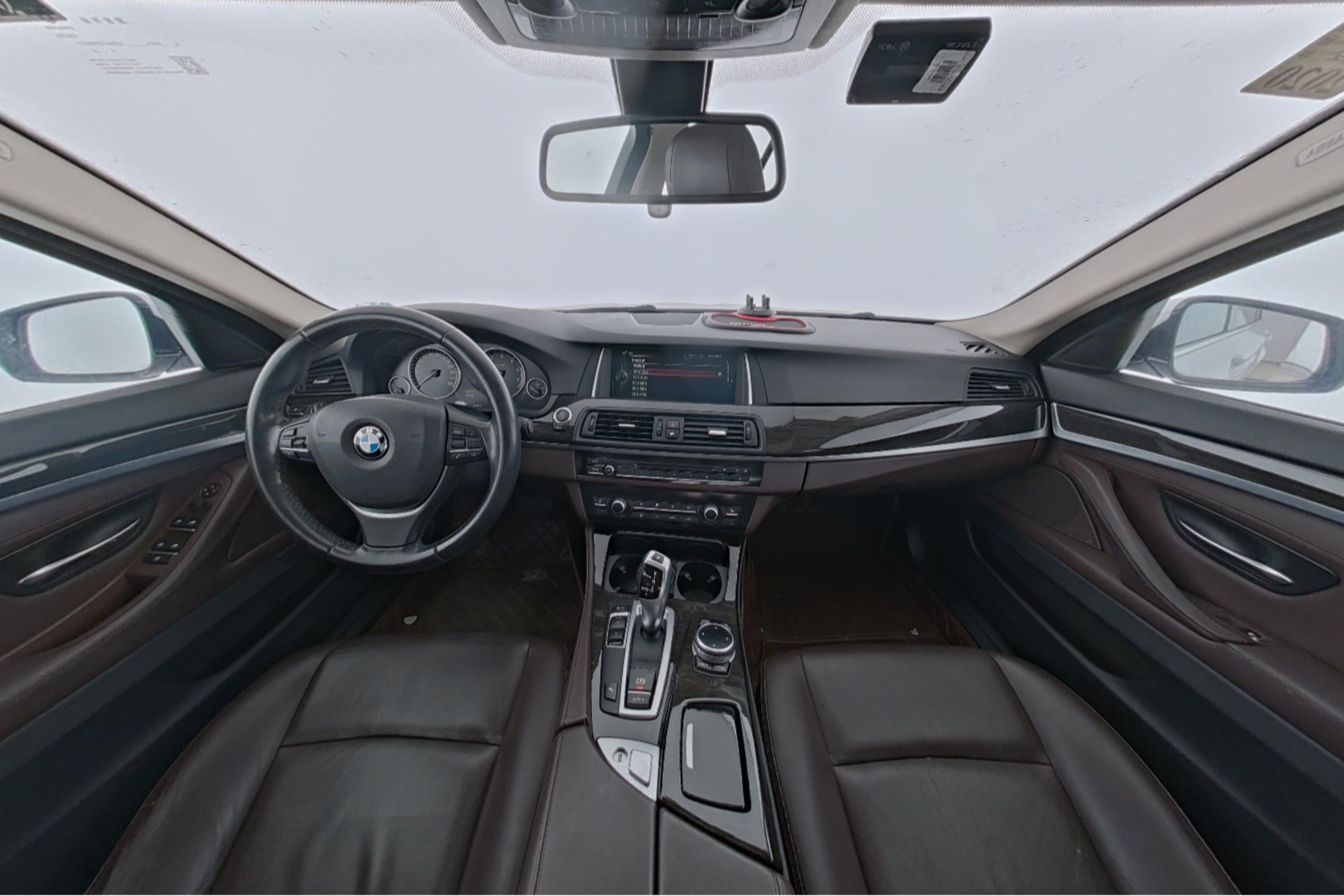 BMW 5 Series 2014 — фото 9