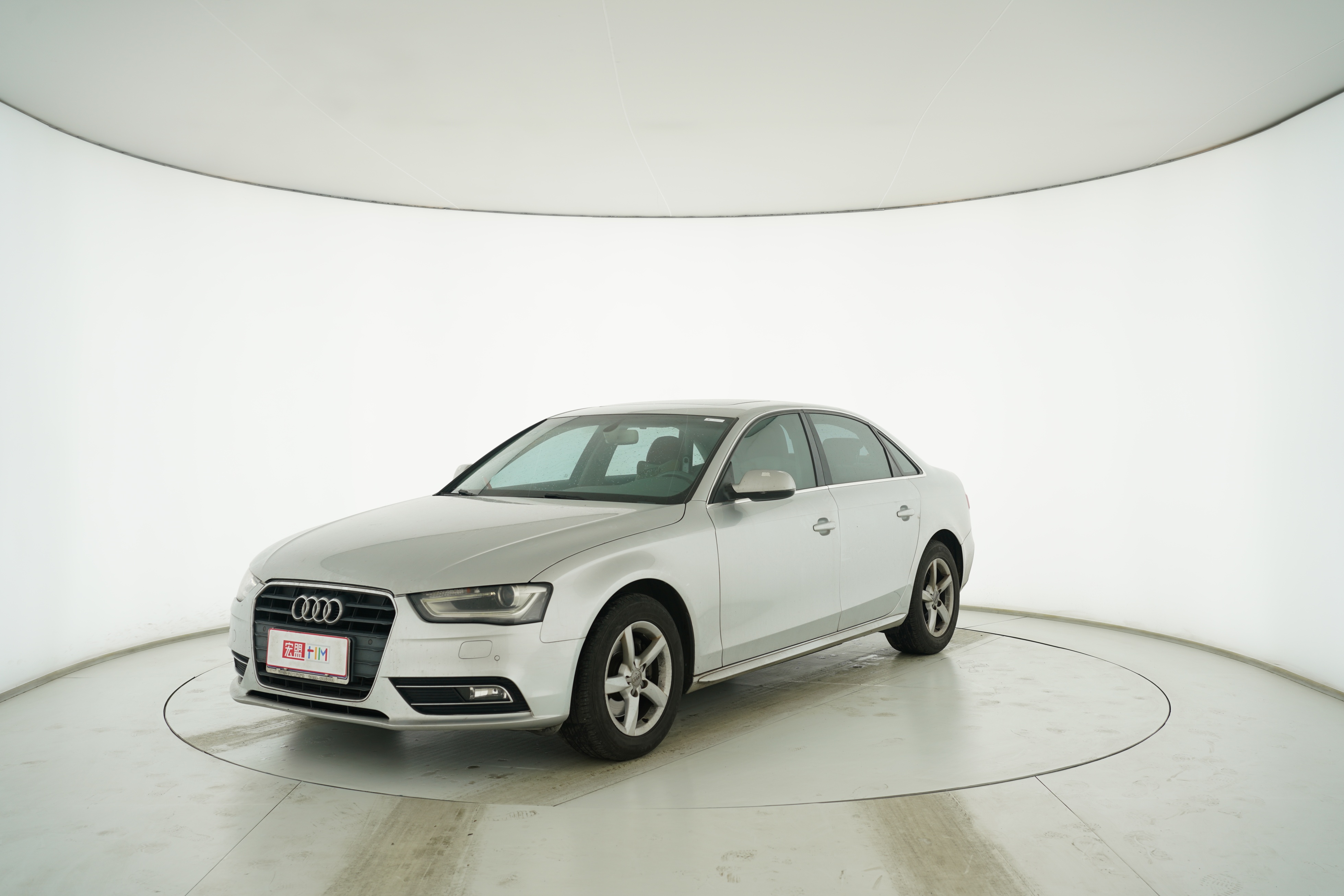 Audi A4L 2015 — фото 1