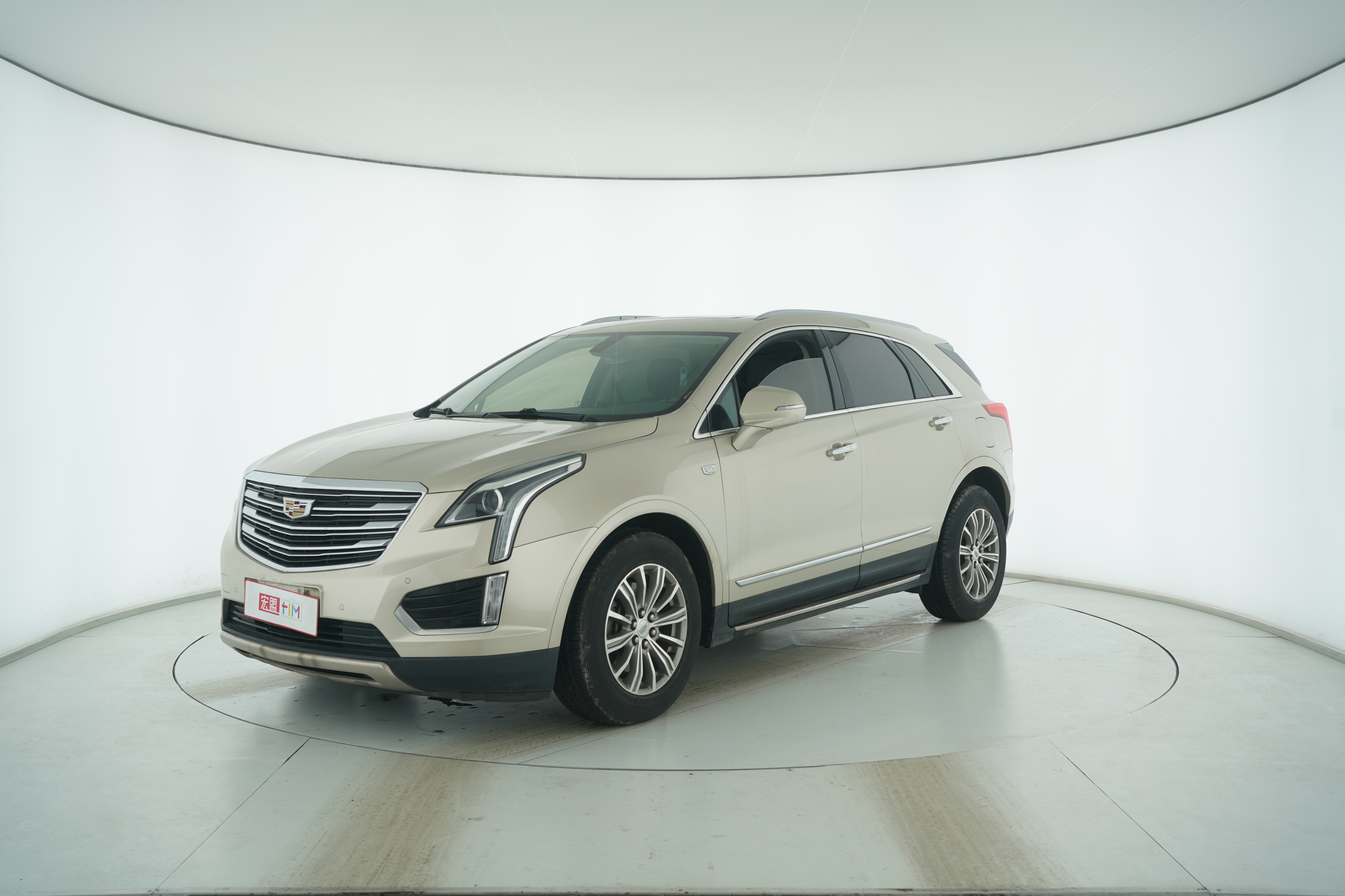 Cadillac XT5 2016 — фото 1
