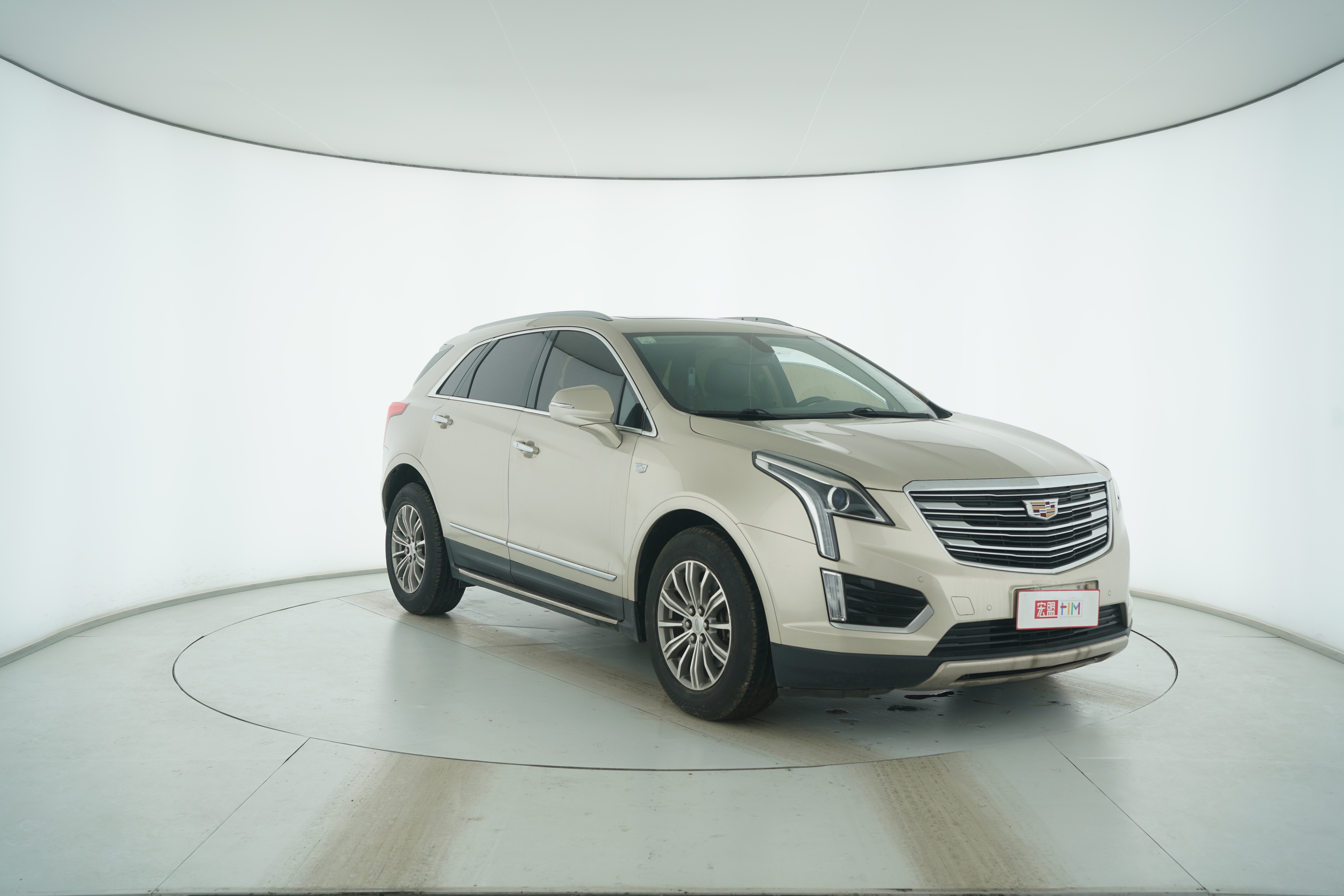 Cadillac XT5 2016 — фото 2