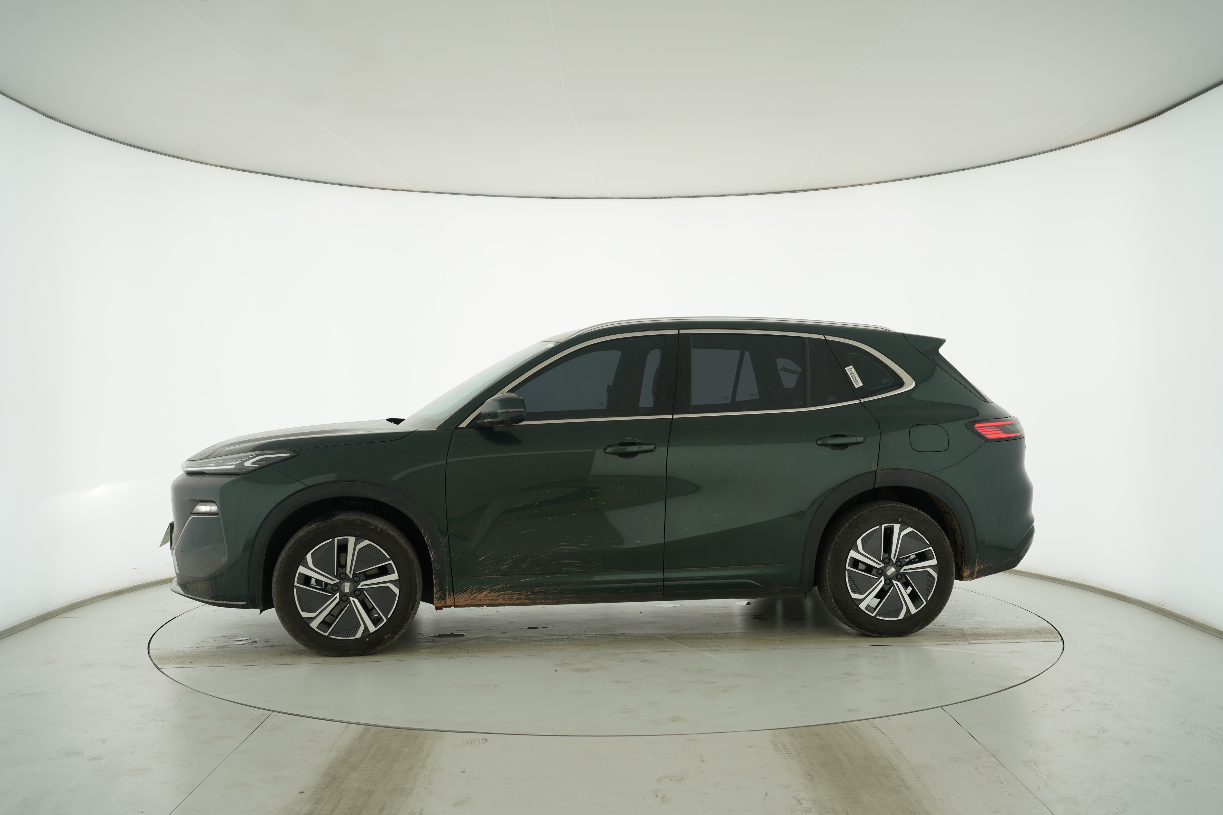 Geely Galaxy Starship 7 EM-i 2025 — фото 7