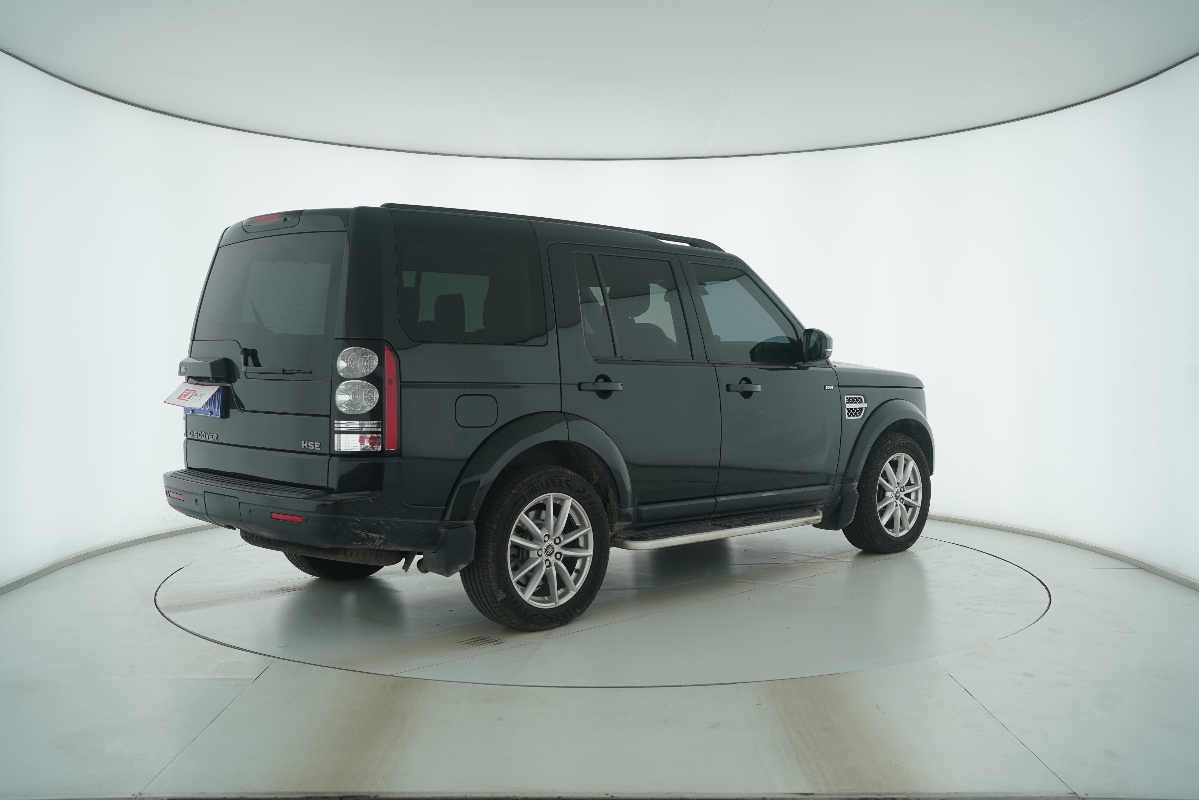 Land Rover Discovery 2015 — фото 4