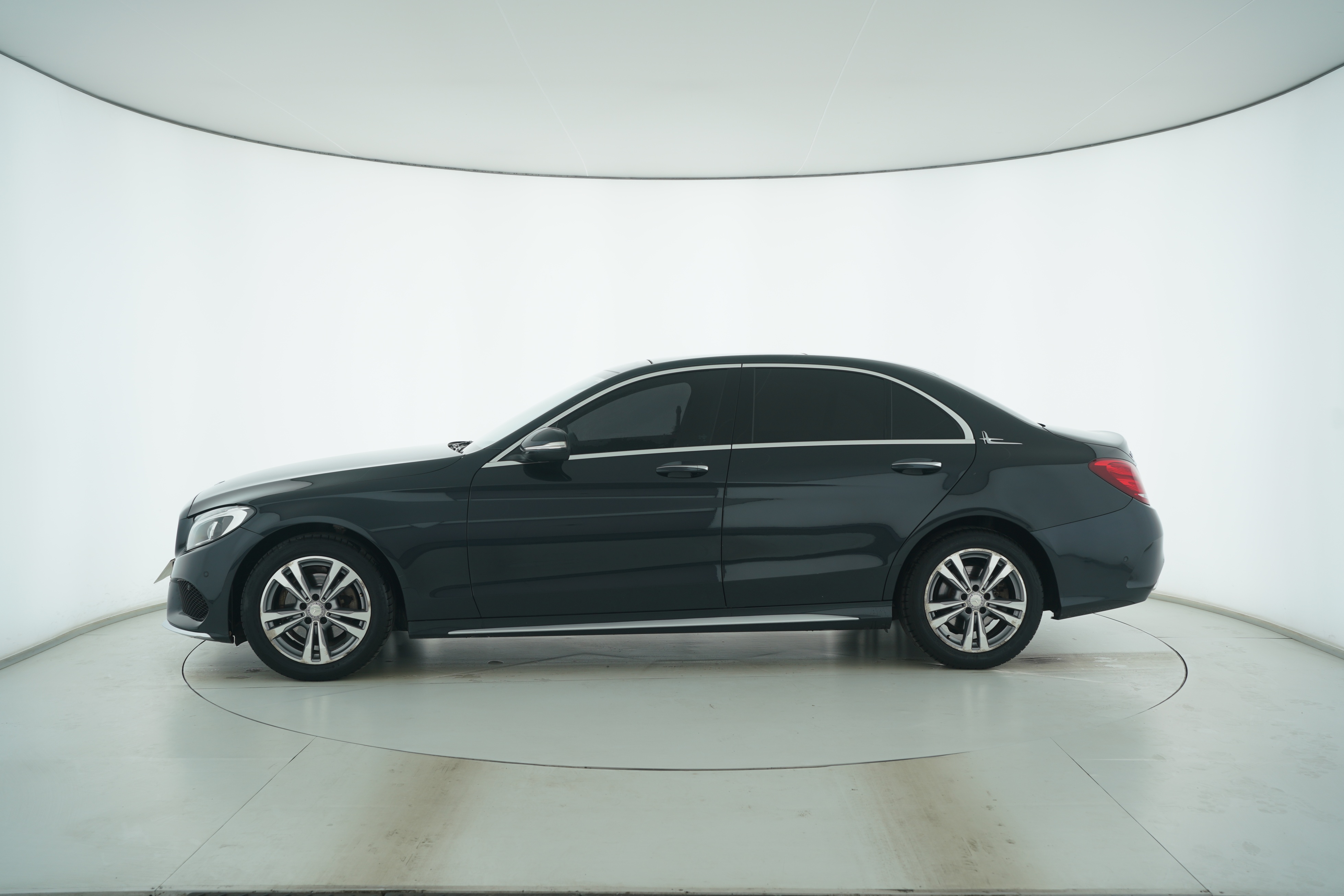 Mercedes Benz C-Class 2017 — фото 7