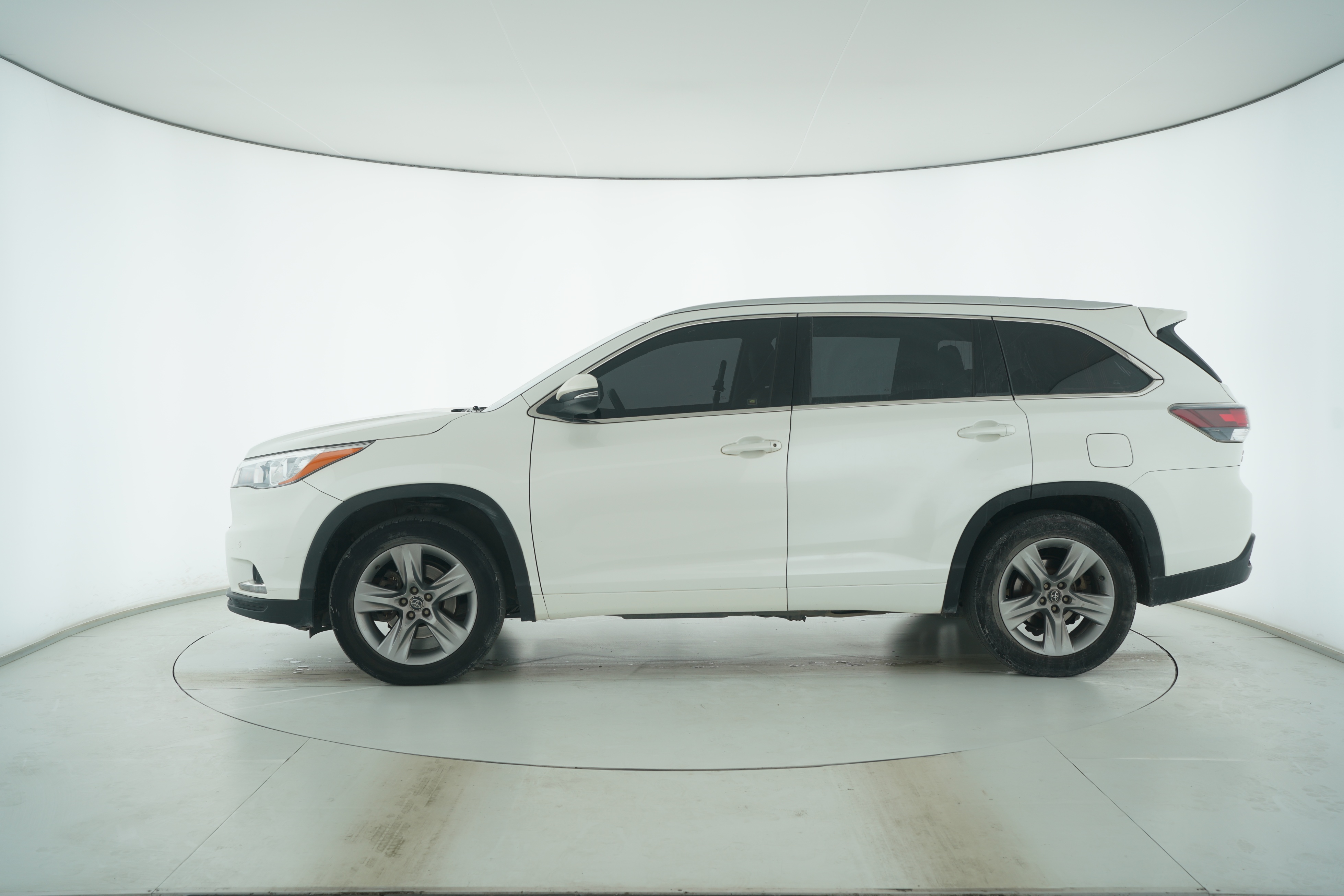 Toyota Highlander 2015 — фото 7