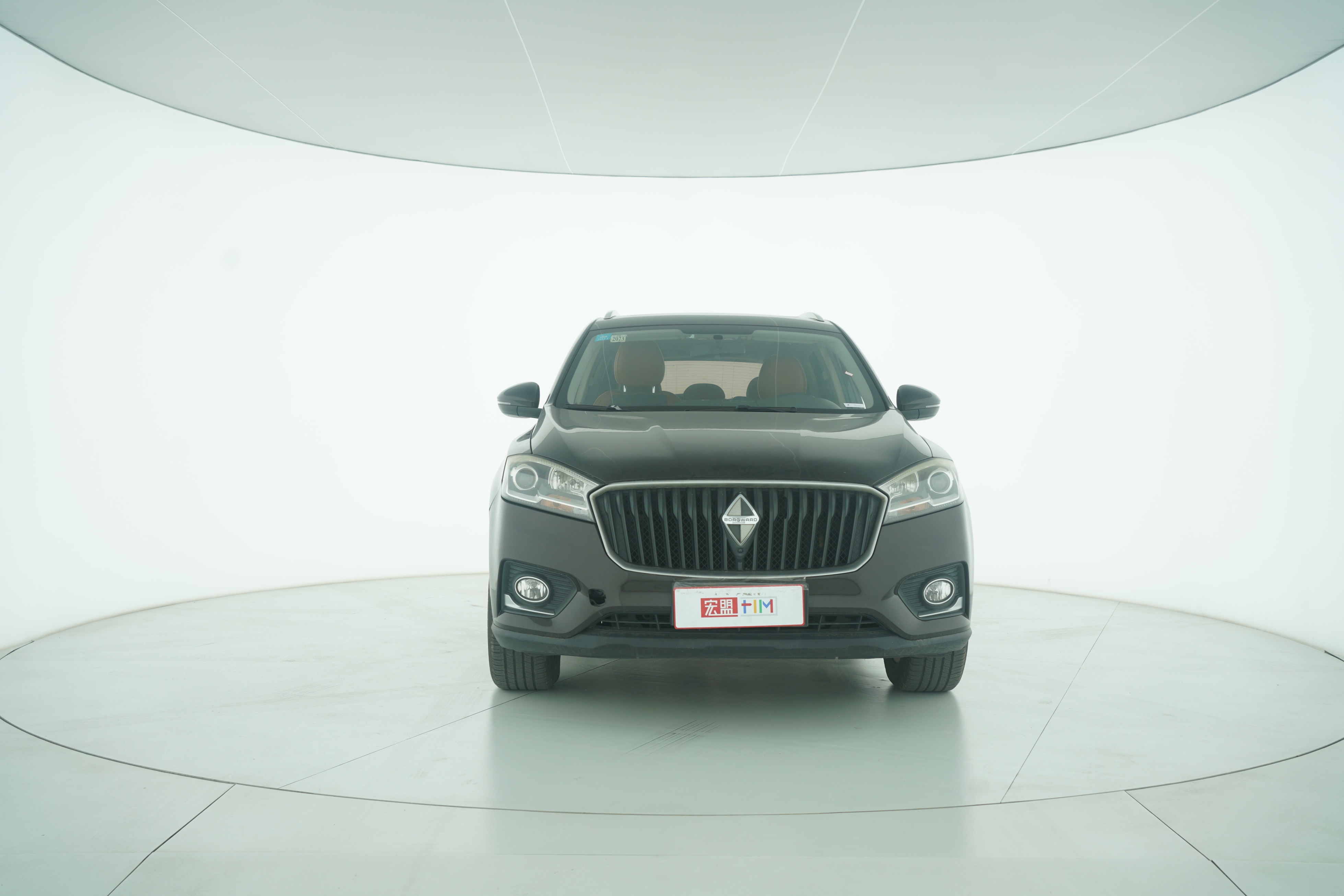 BORGWARD BX7 2016 — фото 5
