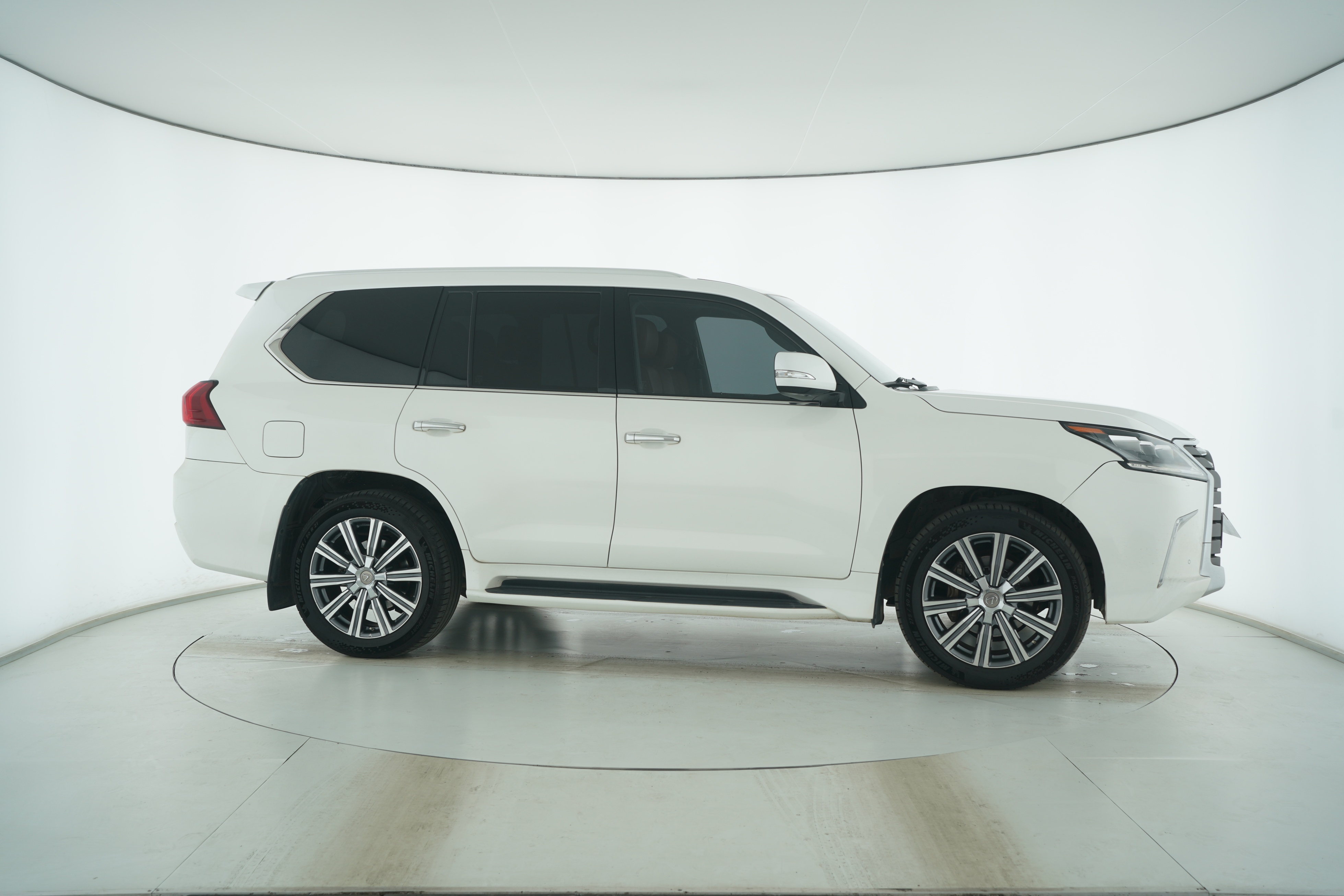 Lexus LX 2016 — фото 8