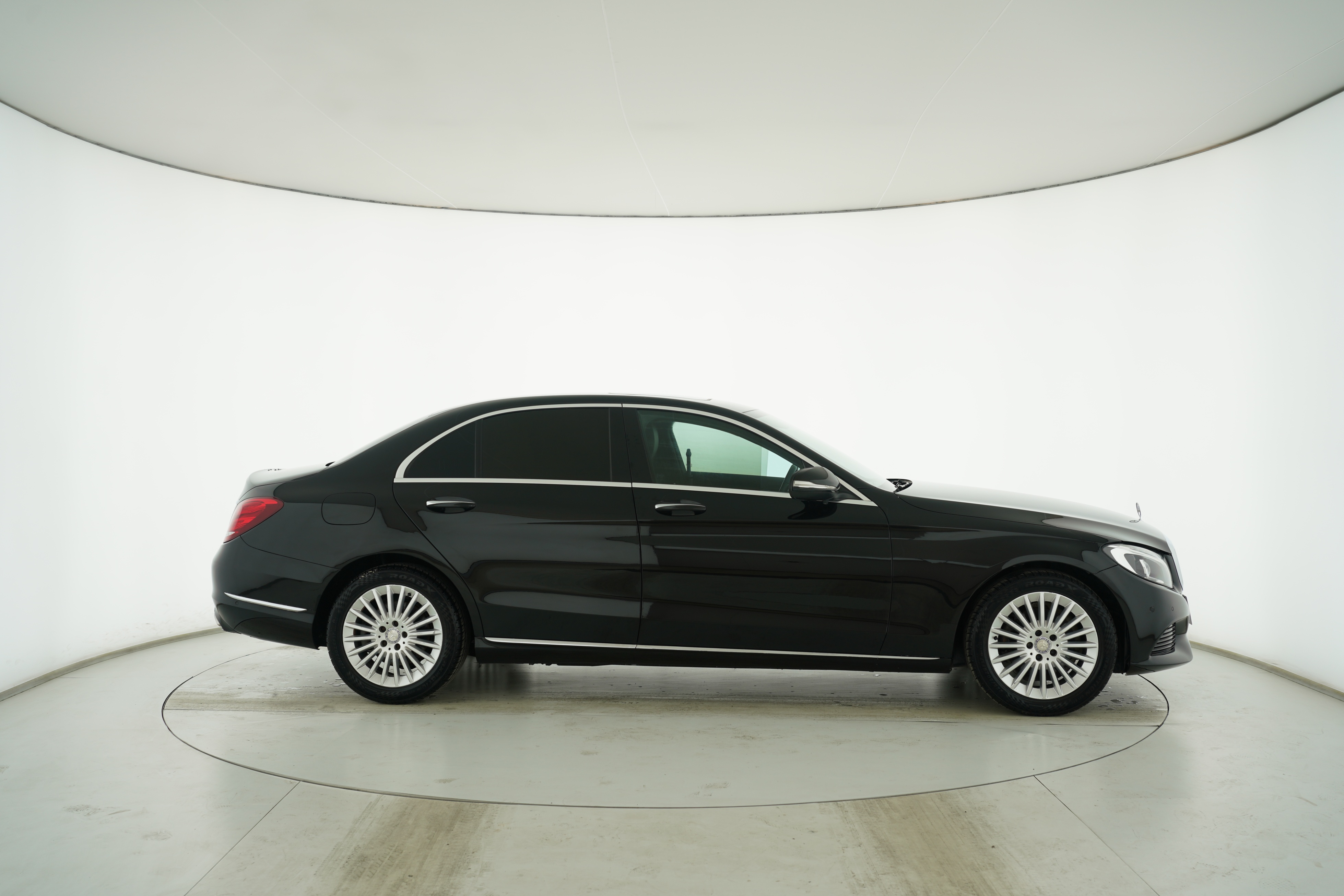 Mercedes Benz C-Class 2016 — фото 8