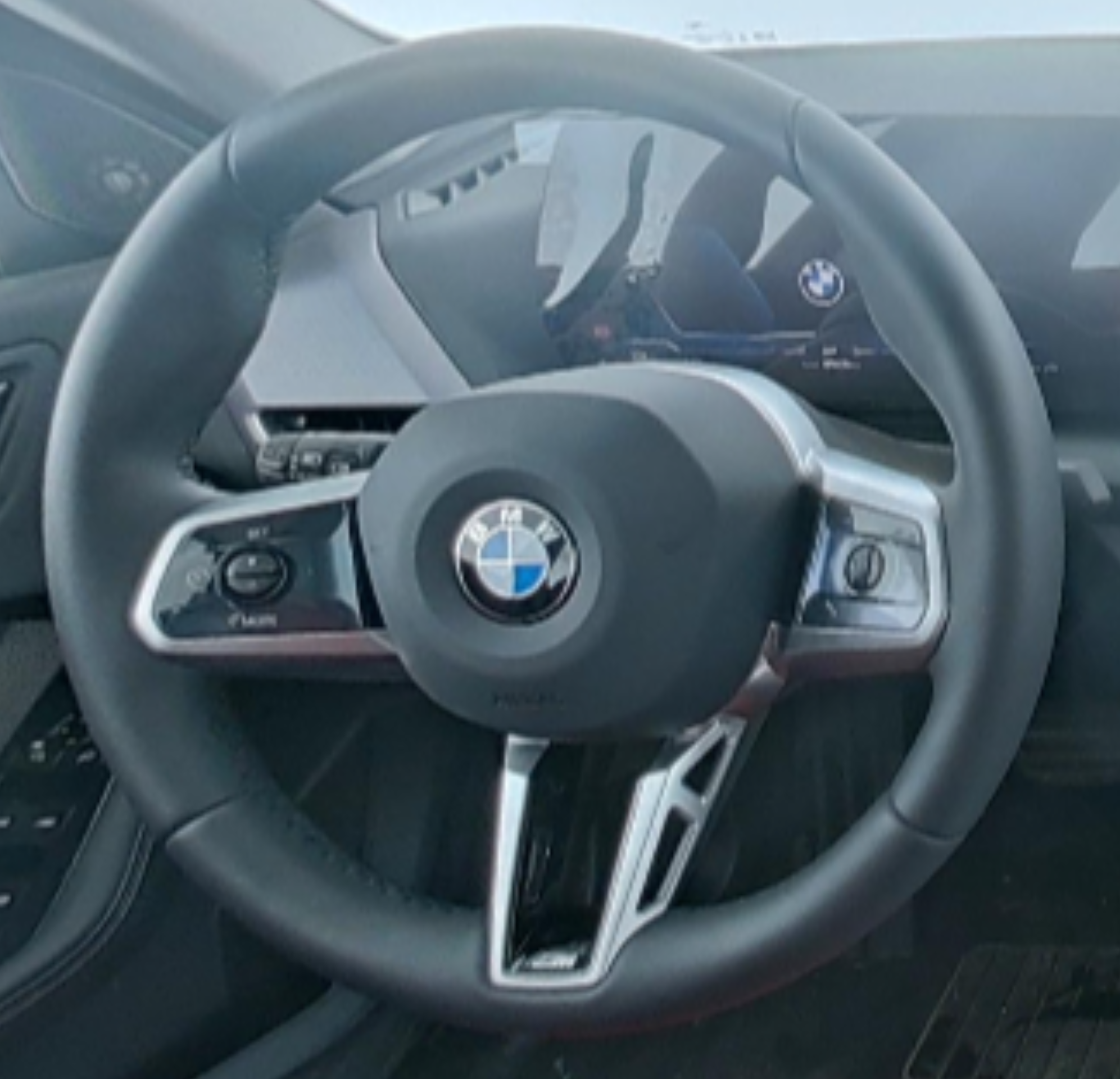 BMW 2 Series 2025 — фото 10