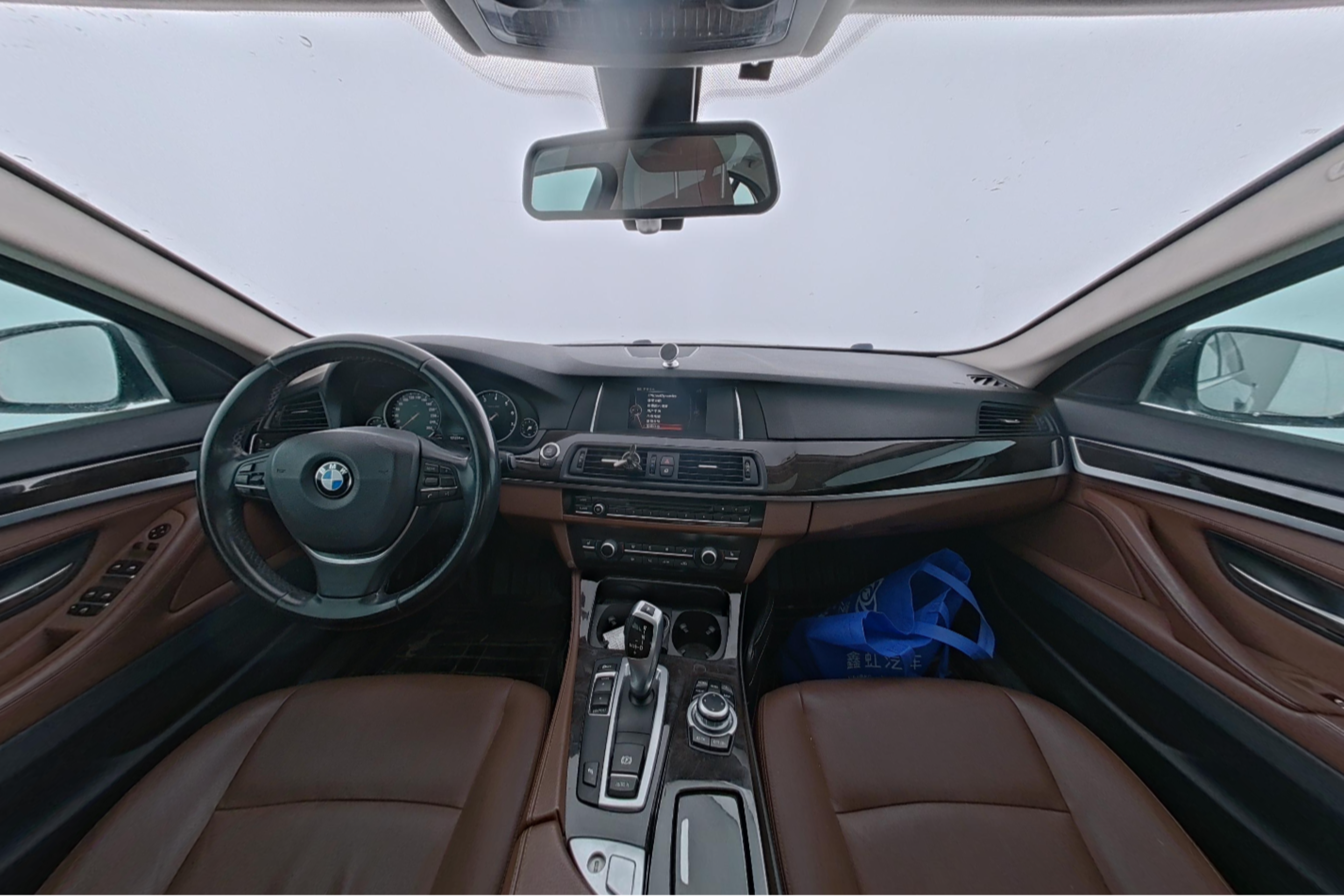 BMW 5 Series 2014 — фото 9