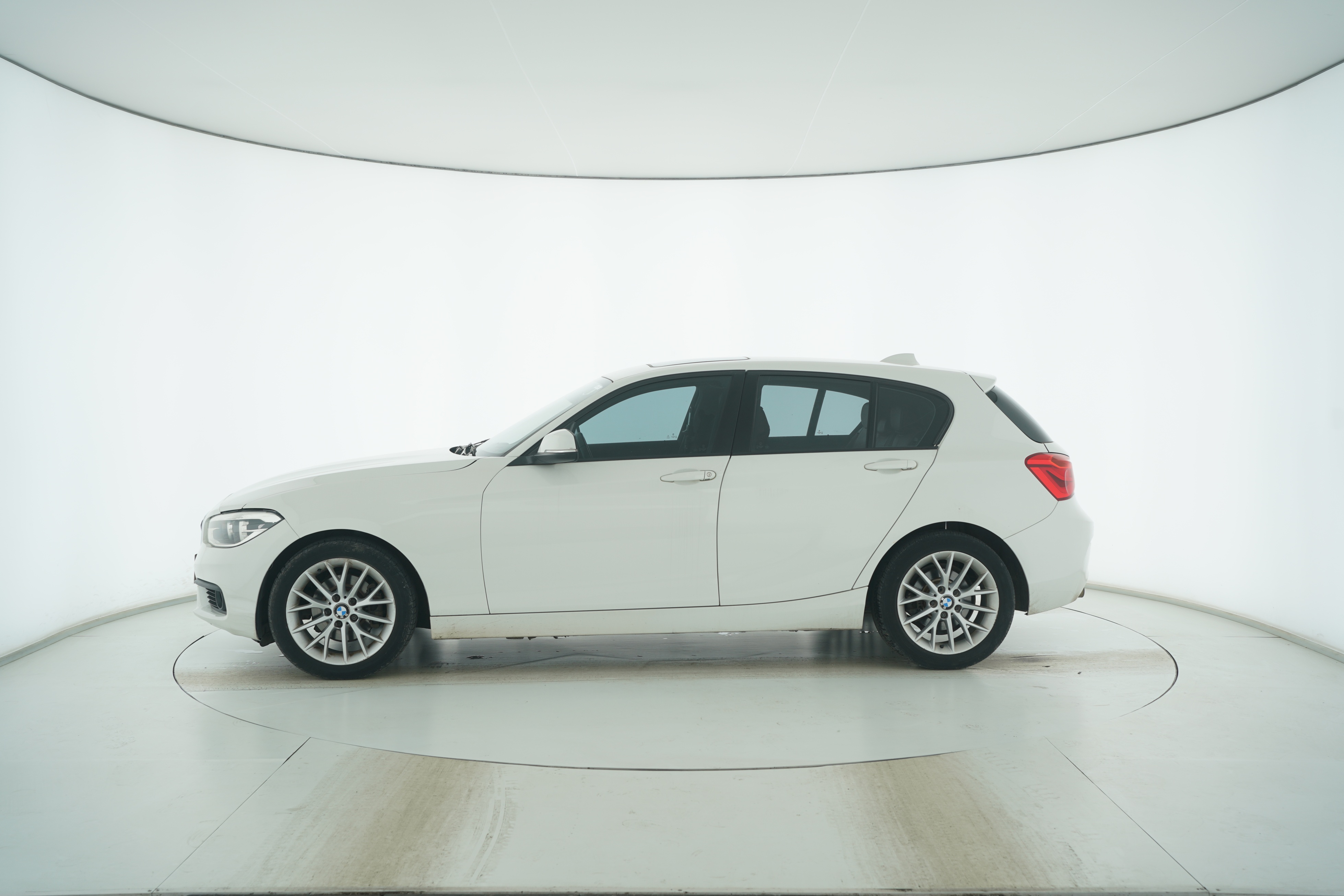BMW 1 Series (Import) 2015 — фото 7