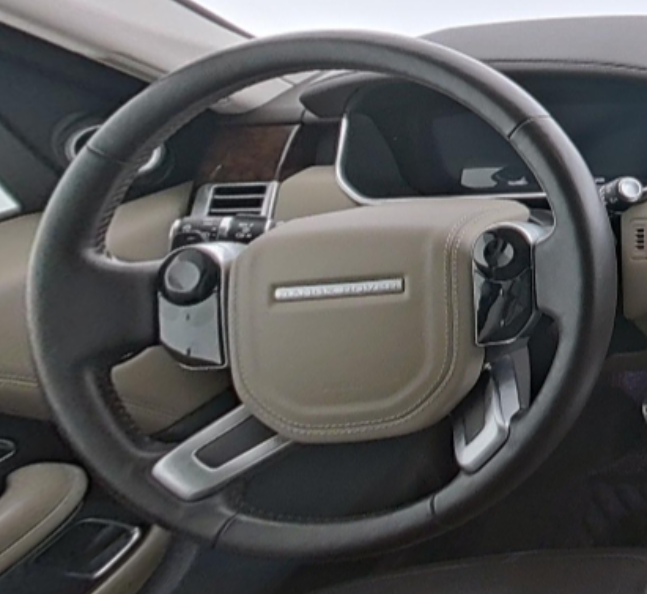 Land Rover Range Rover 2021 — фото 10