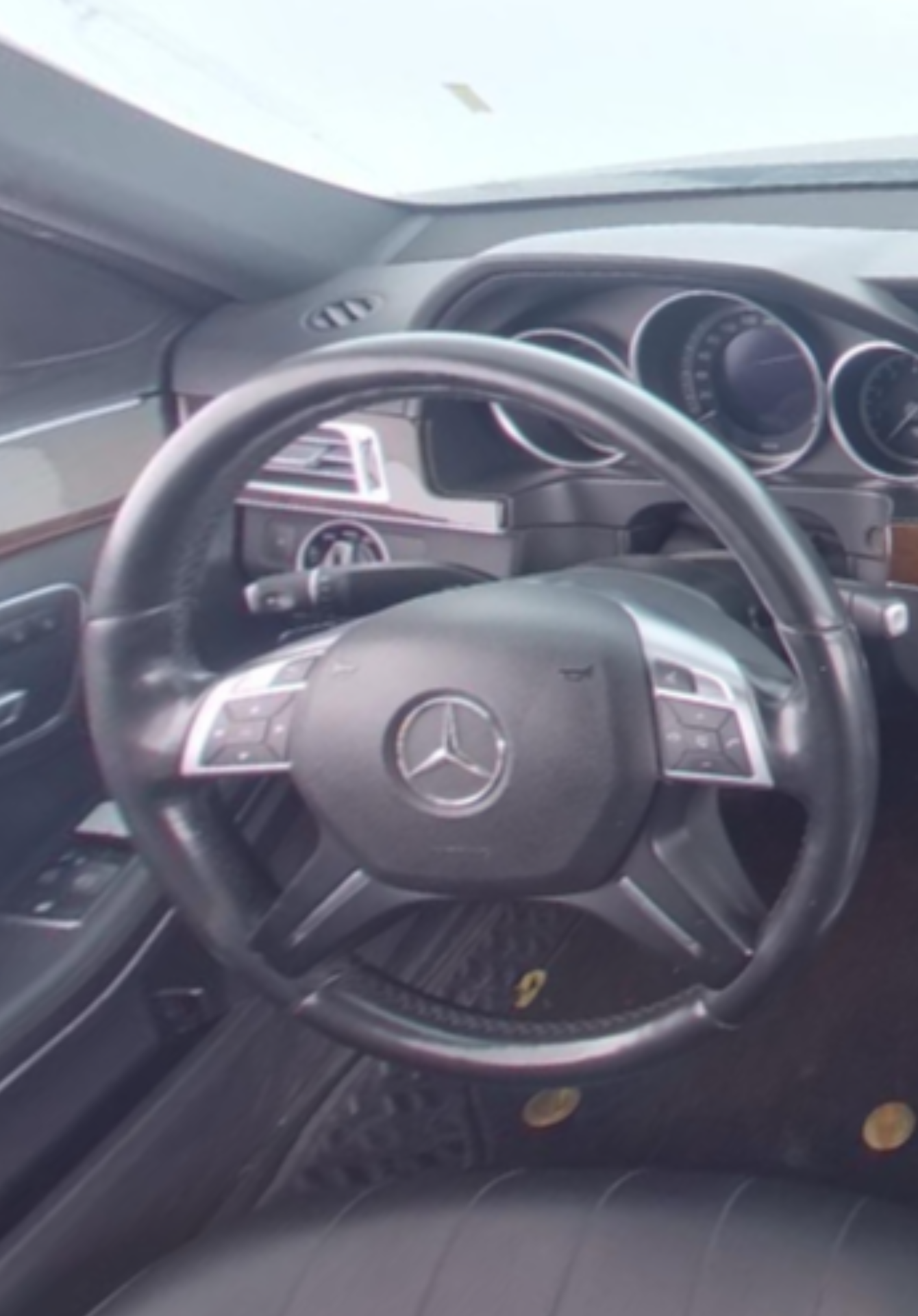 Mercedes Benz E-Class 2015 — фото 10