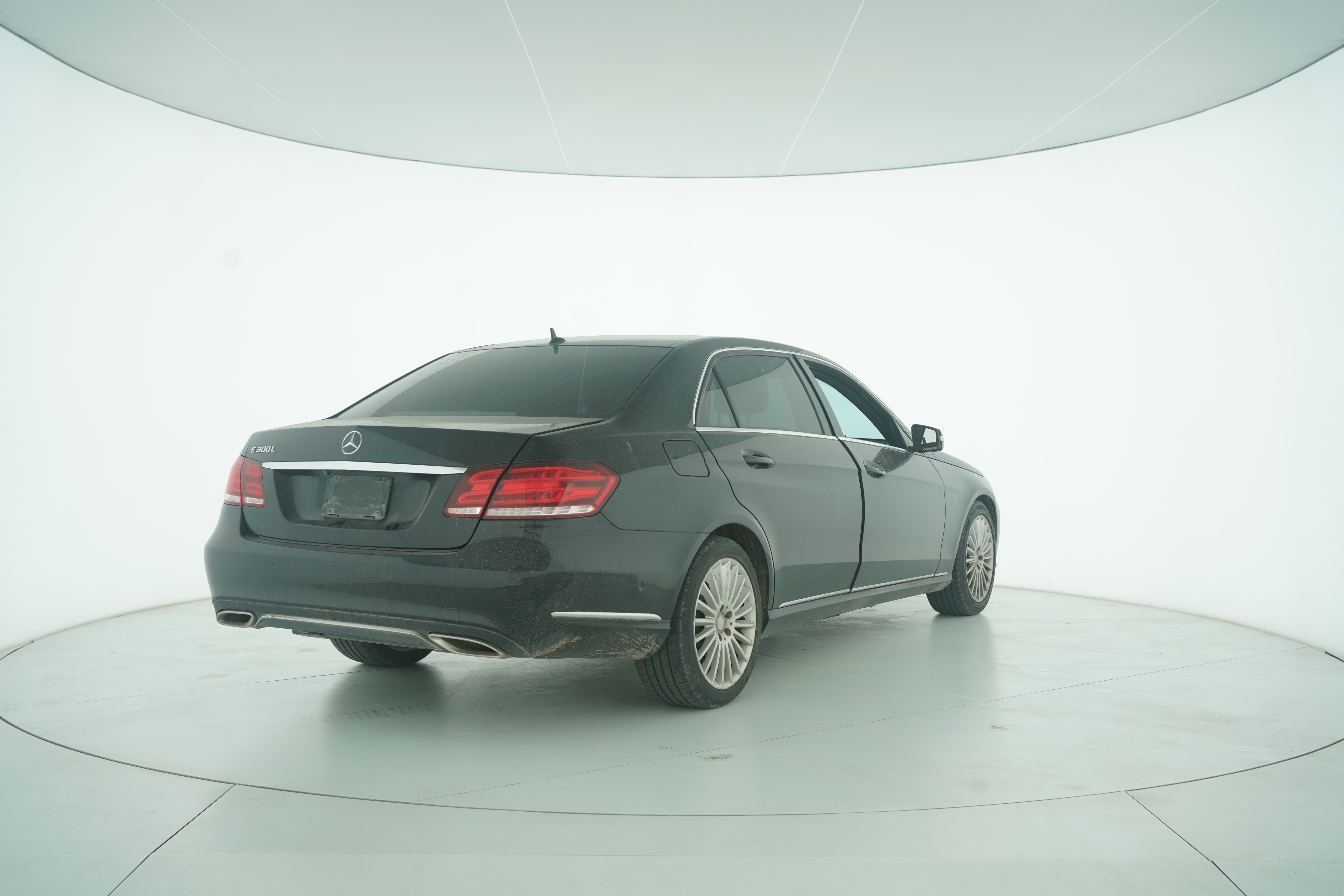 Mercedes Benz E-Class 2015 — фото 4