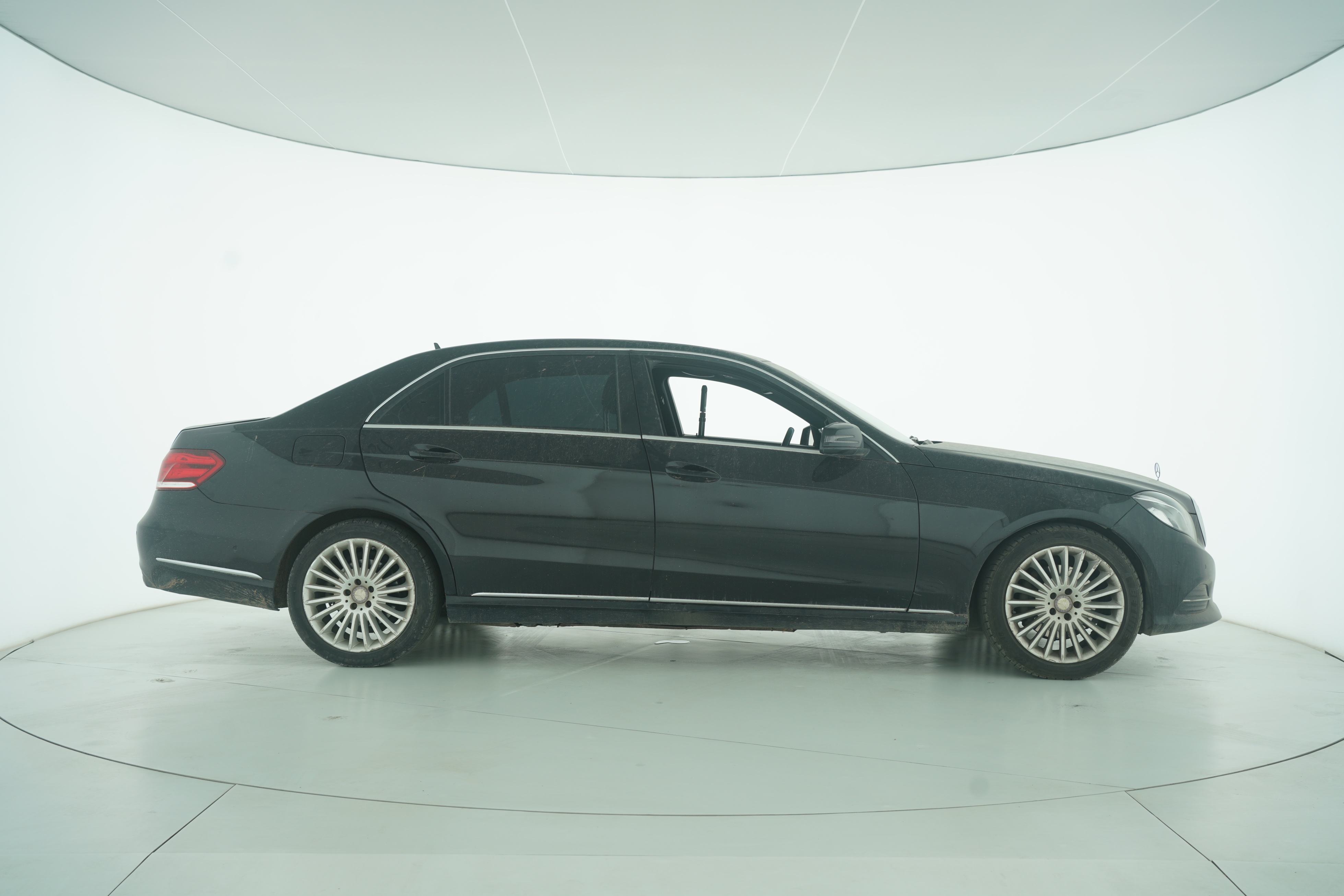 Mercedes Benz E-Class 2015 — фото 8