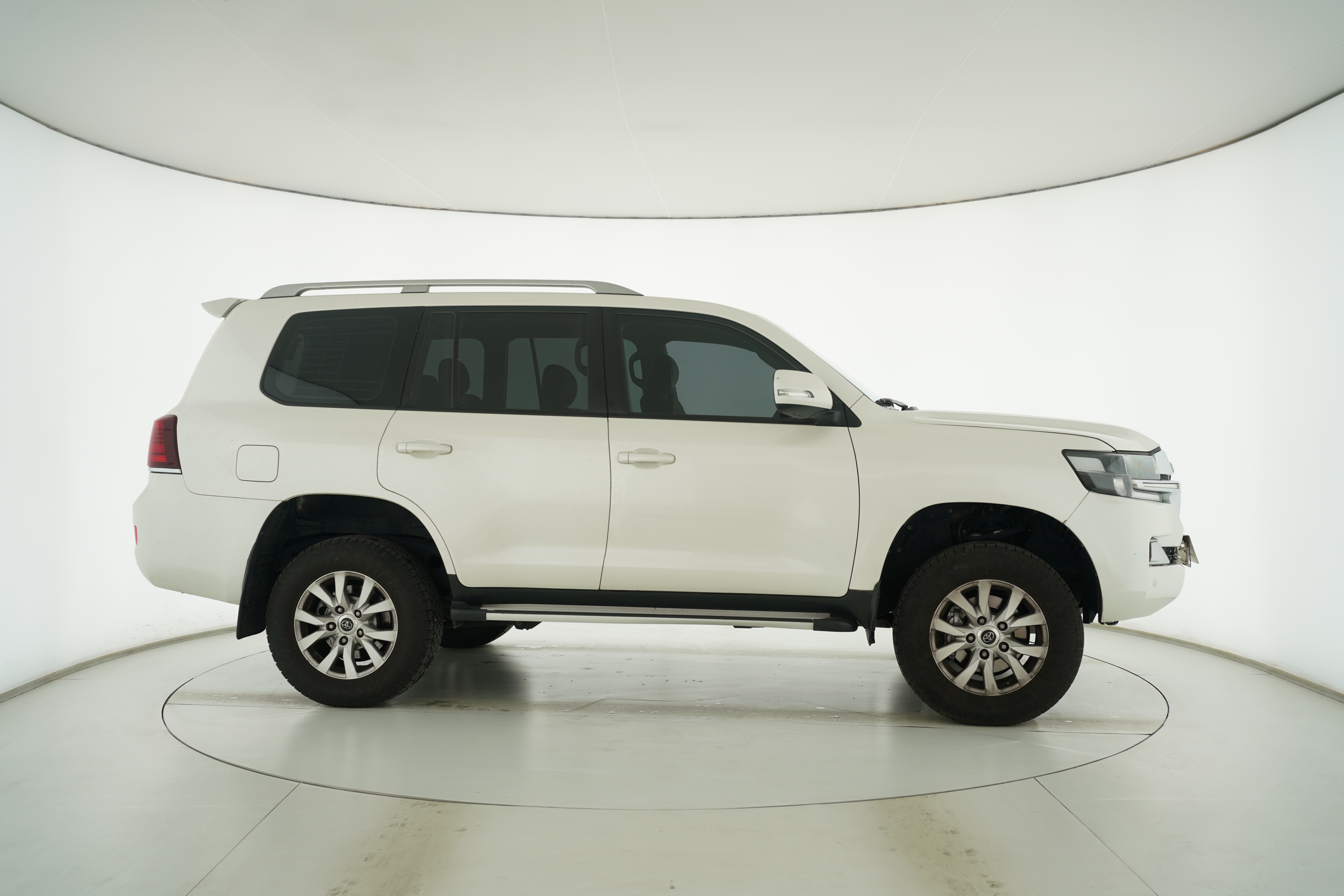 Toyota Land Cruiser (Imported) 2016 — фото 8