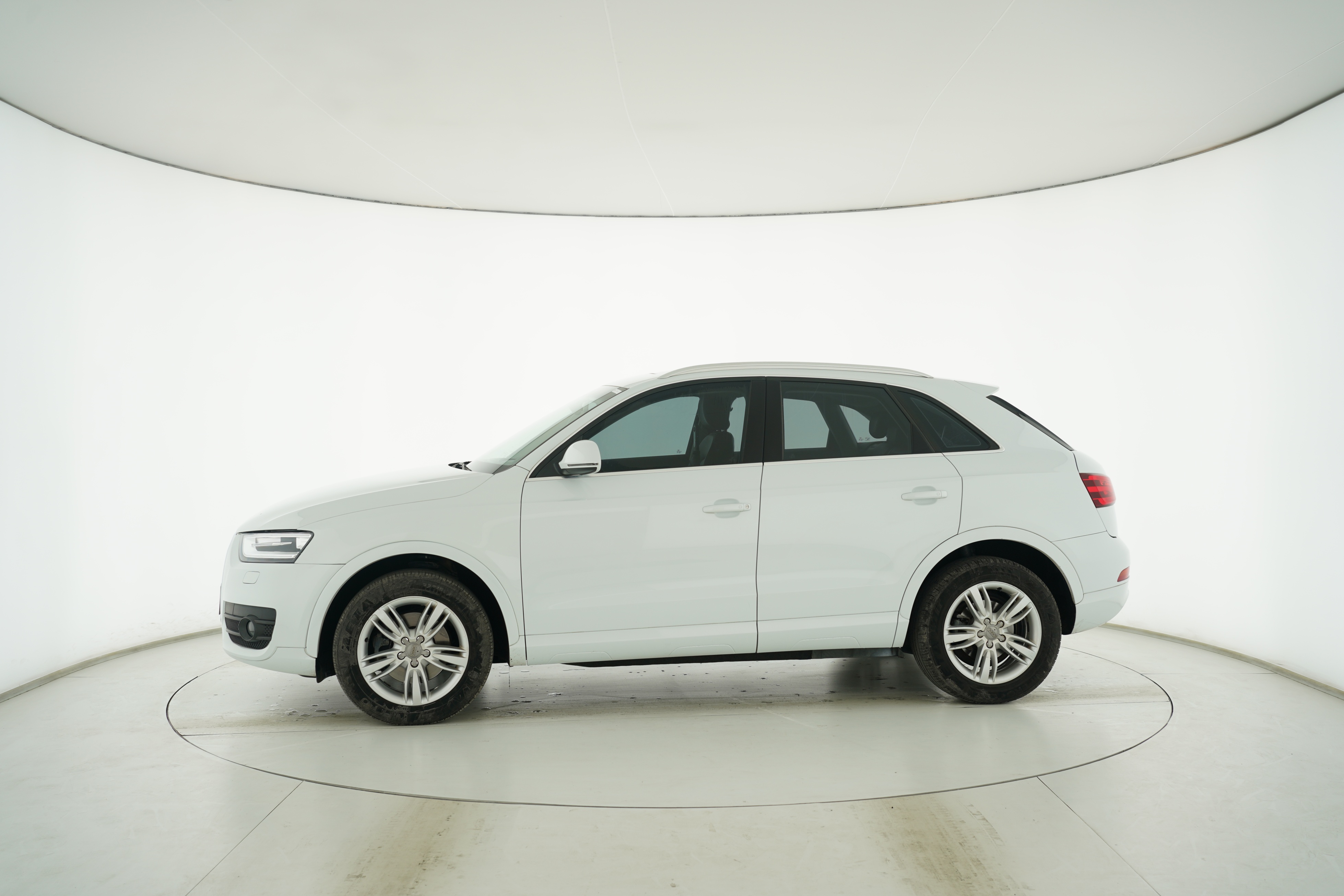 Audi Q3 2015 — фото 7