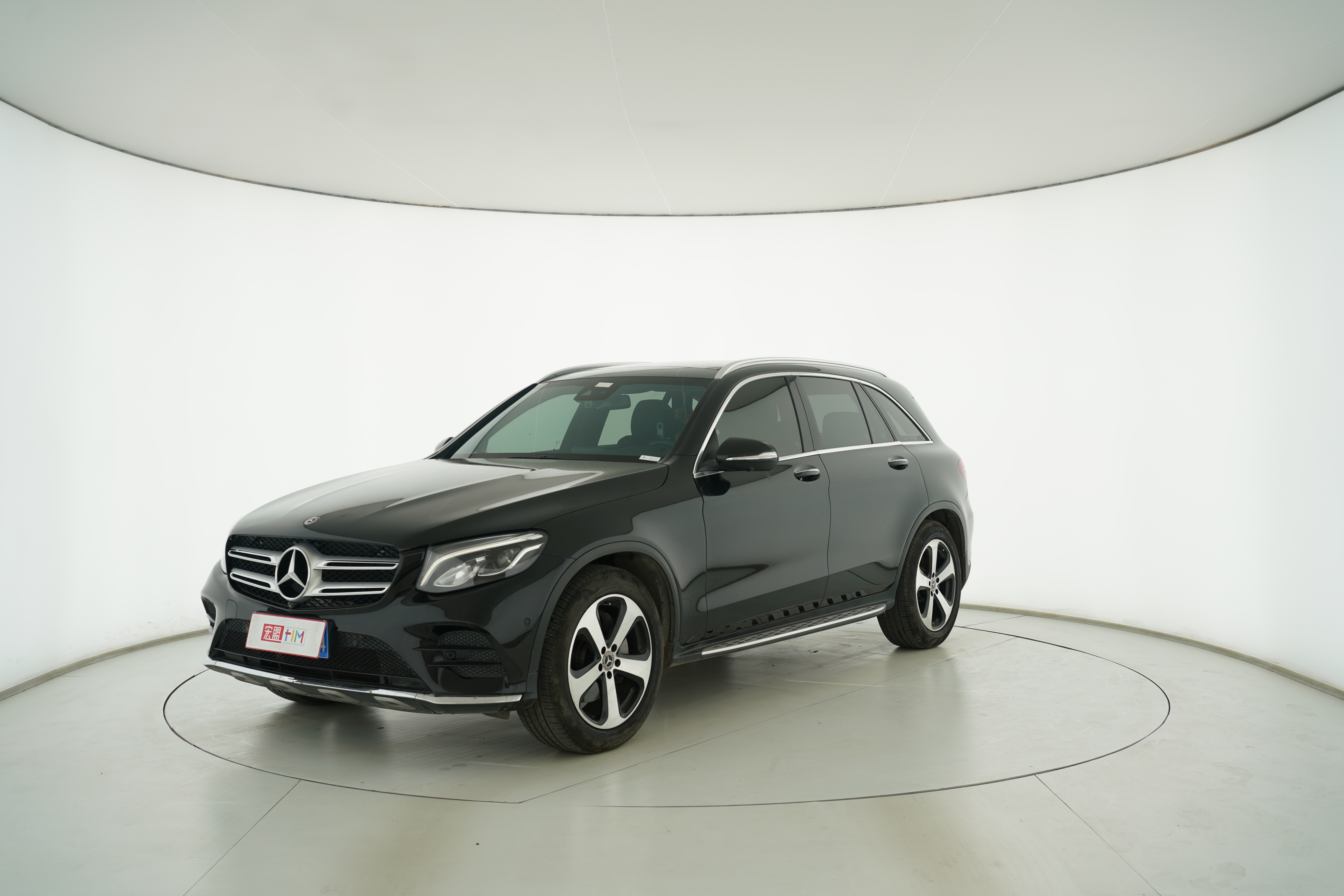Mercedes Benz GLC 2019 — фото 1