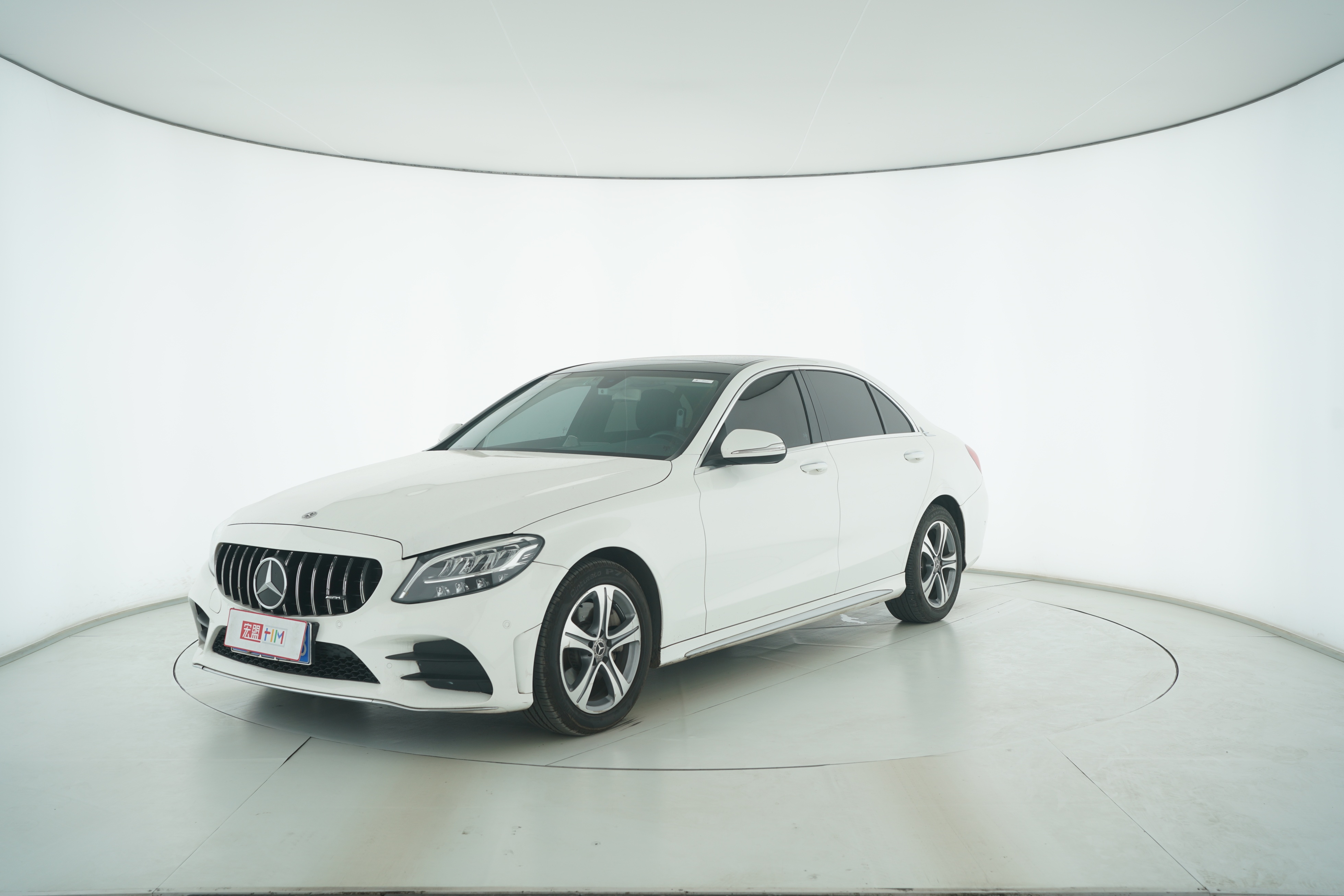 Mercedes Benz C-Class 2019 — фото 1
