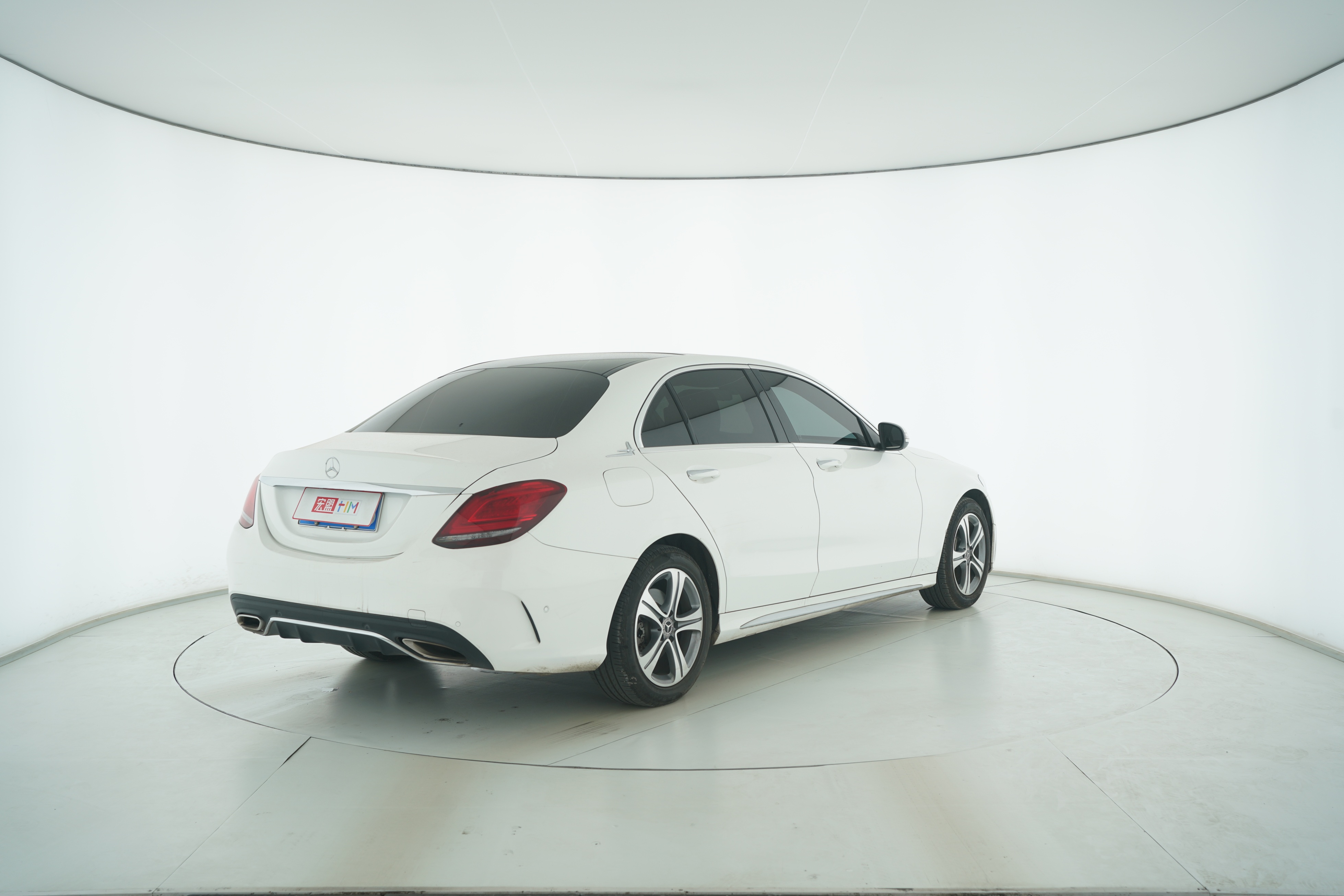 Mercedes Benz C-Class 2019 — фото 4