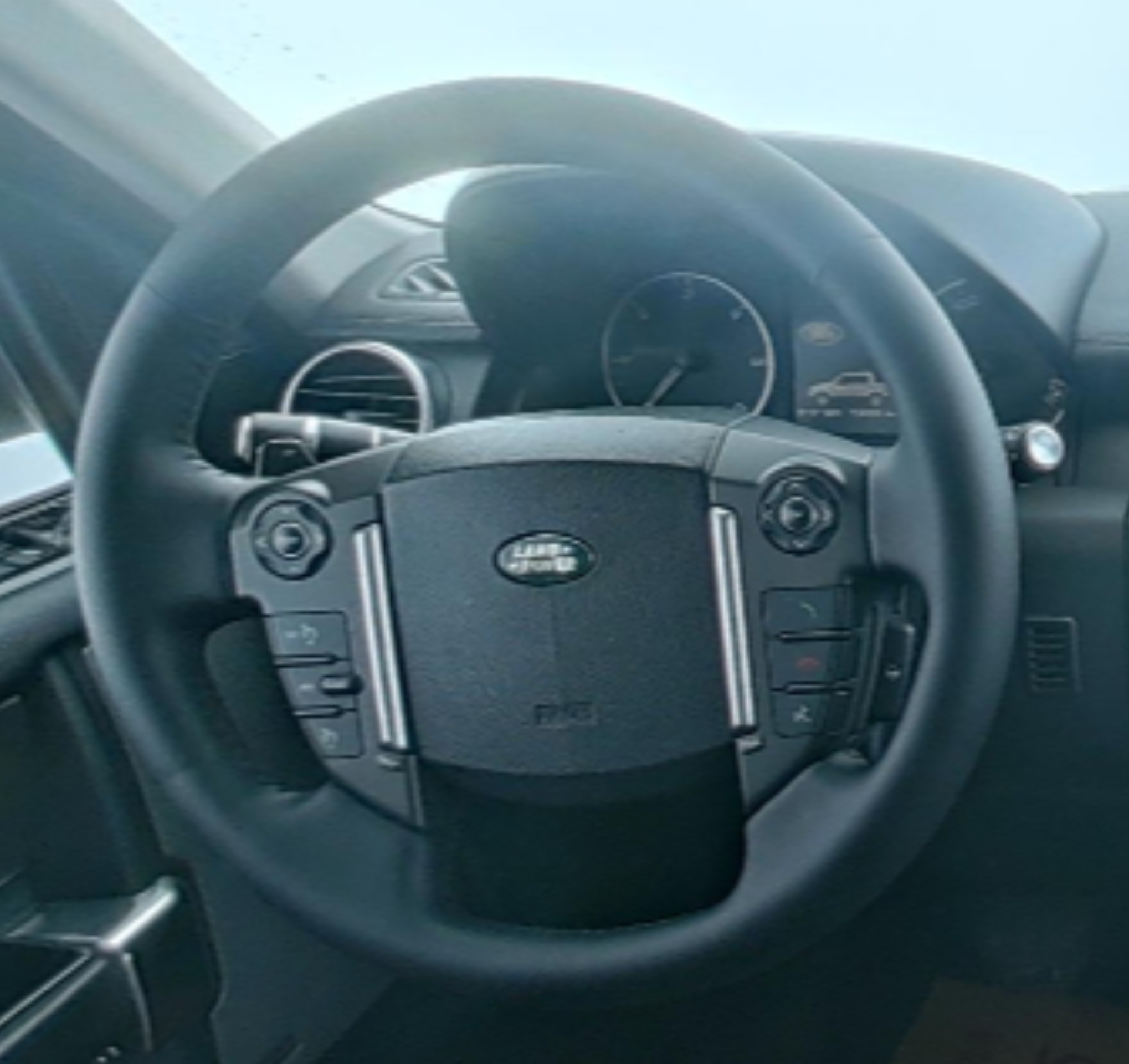 Land Rover Discovery 2013 — фото 10