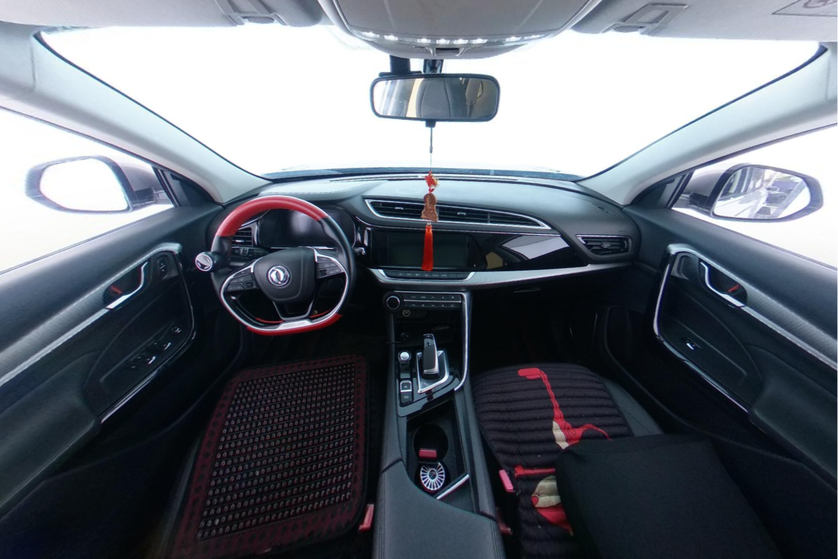 Dongfeng Fengshen Fengshen AX7 2020 — фото 9