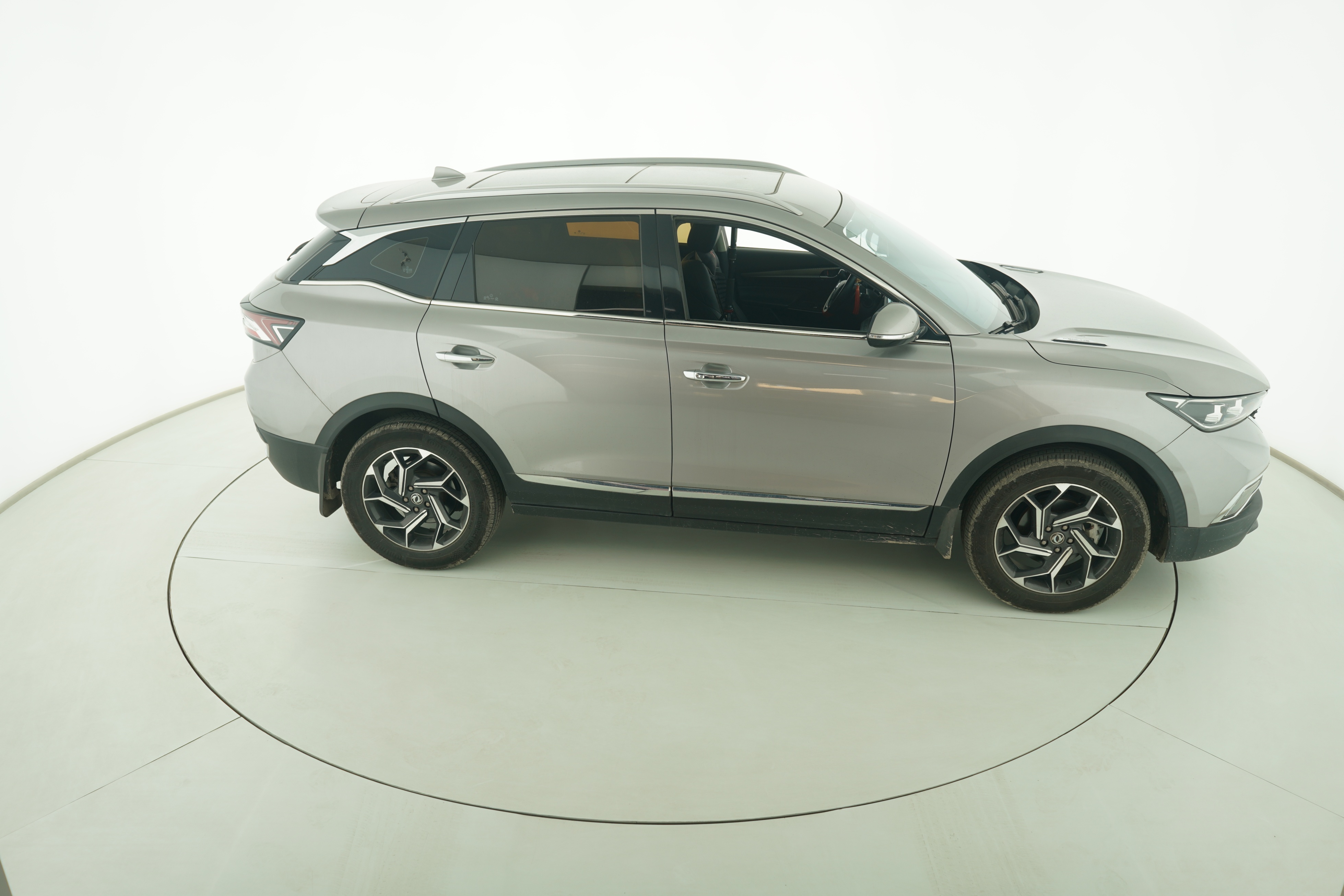 Dongfeng Fengshen Fengshen AX7 2020 — фото 8