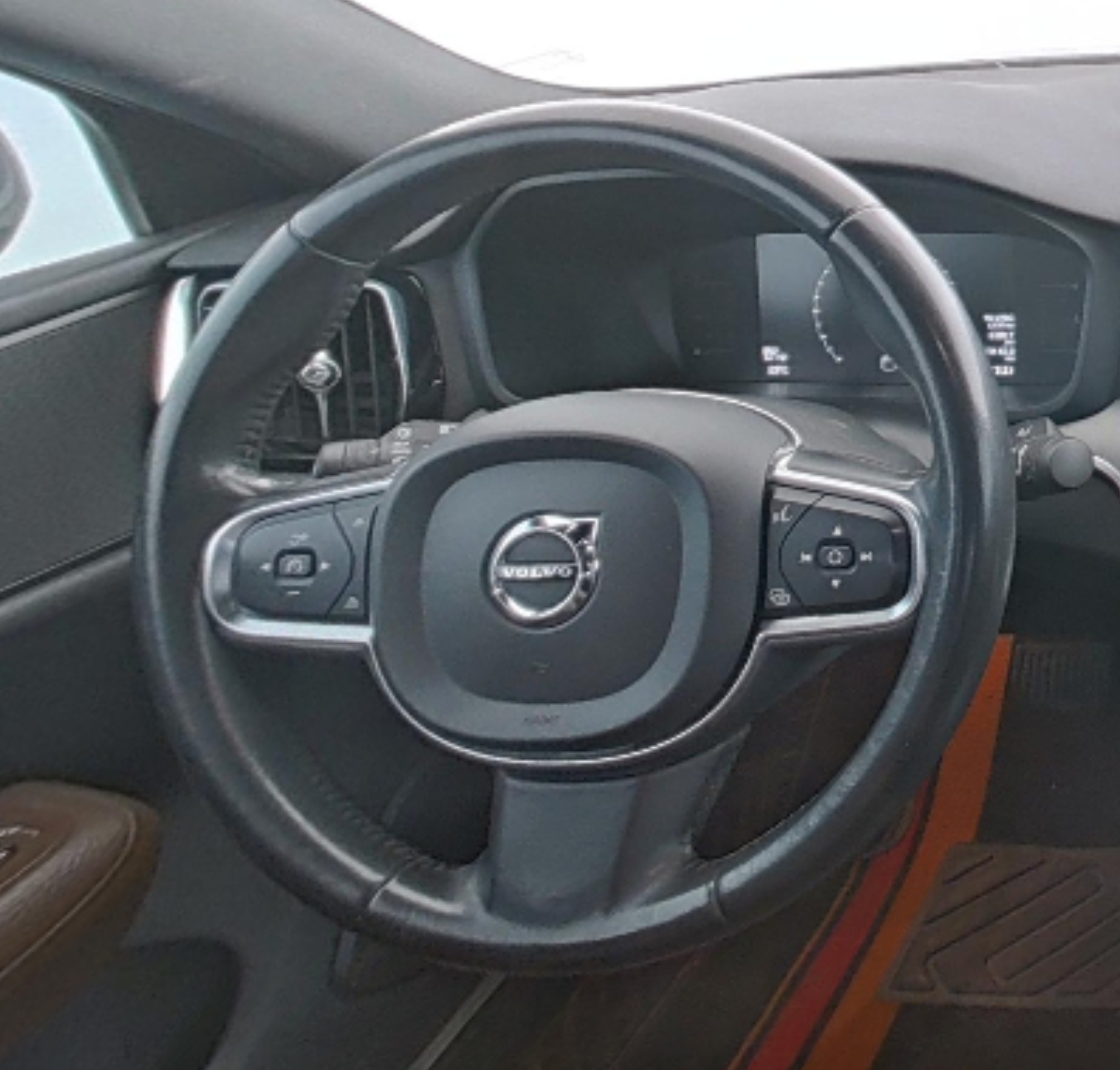 VOLVO S60 2022 — фото 10