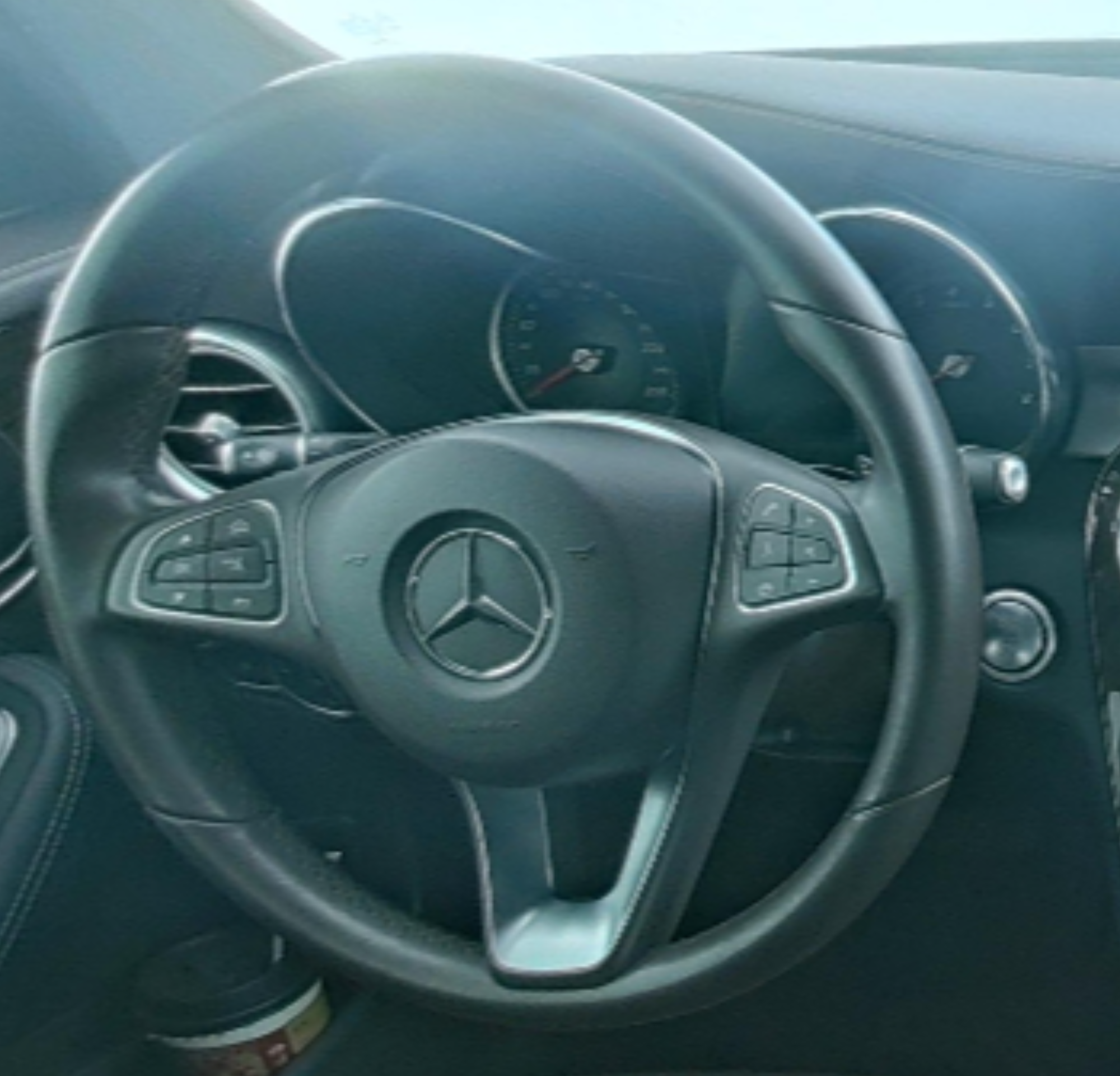 Mercedes Benz GLC 2017 — фото 10