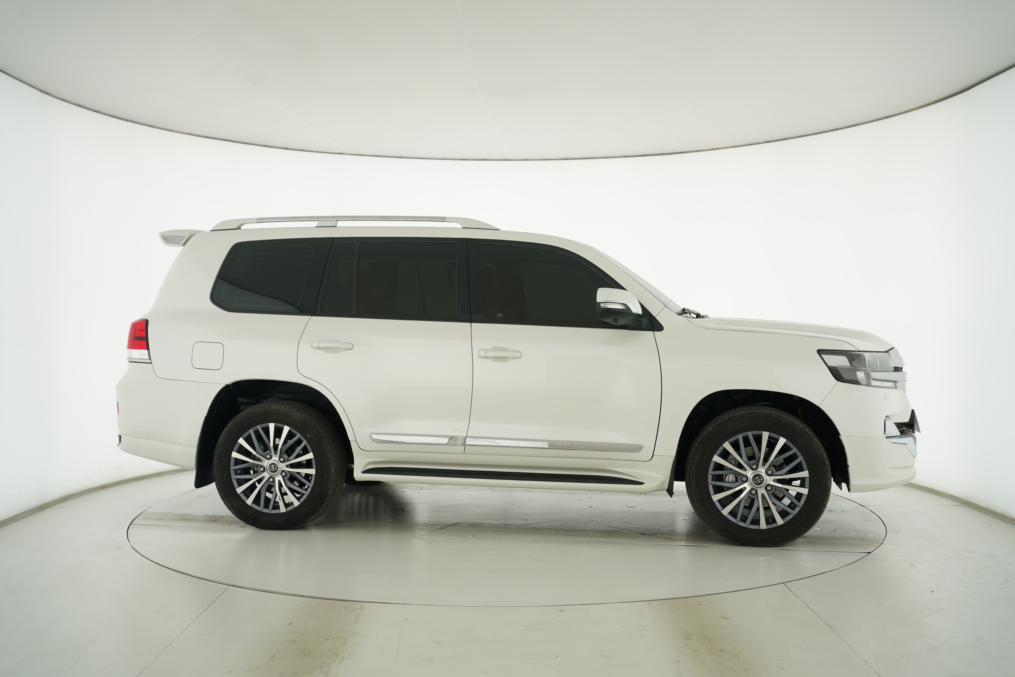 Toyota Land Cruiser (Imported) 2016 — фото 8