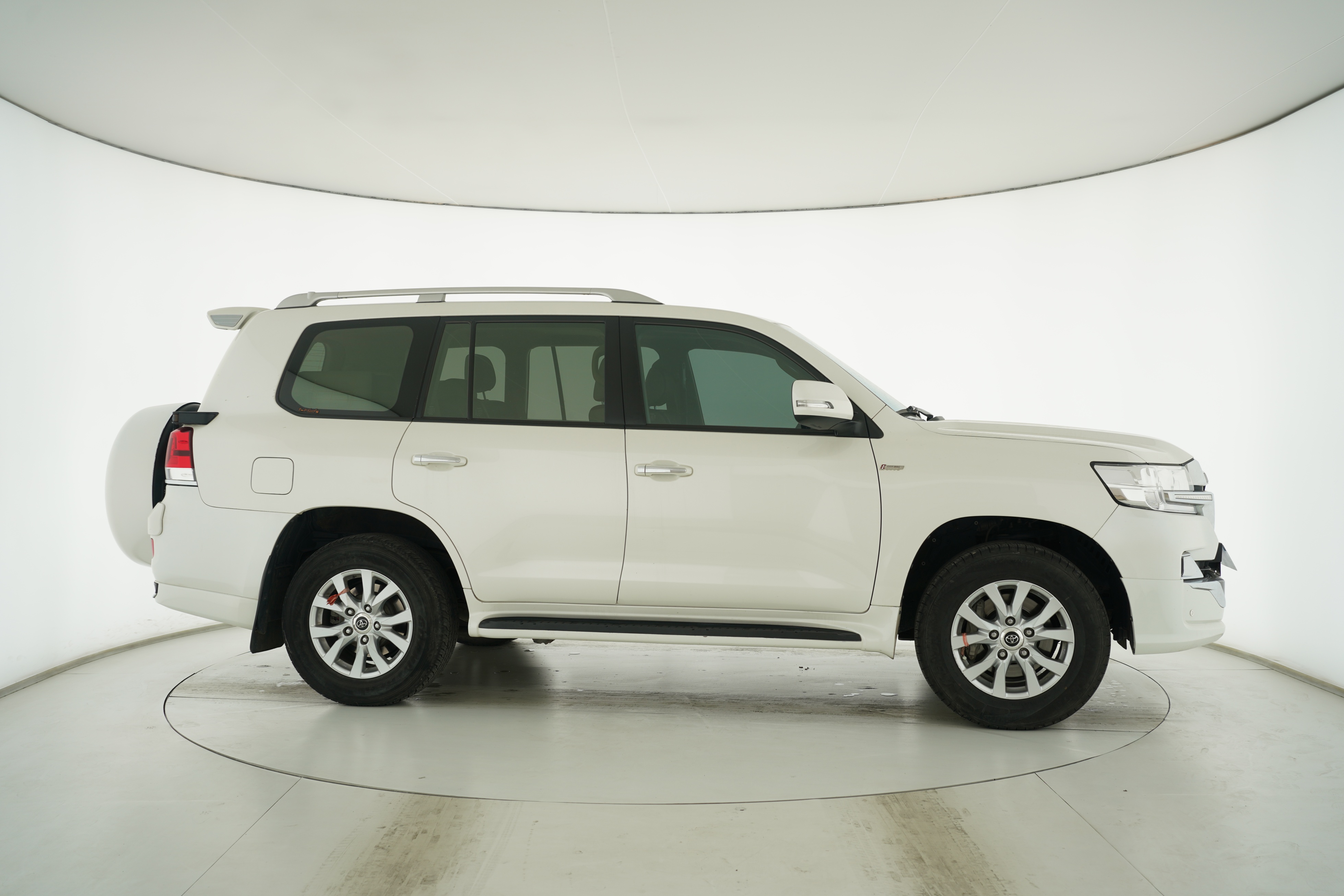 Toyota Land Cruiser (Imported) 2017 — фото 8