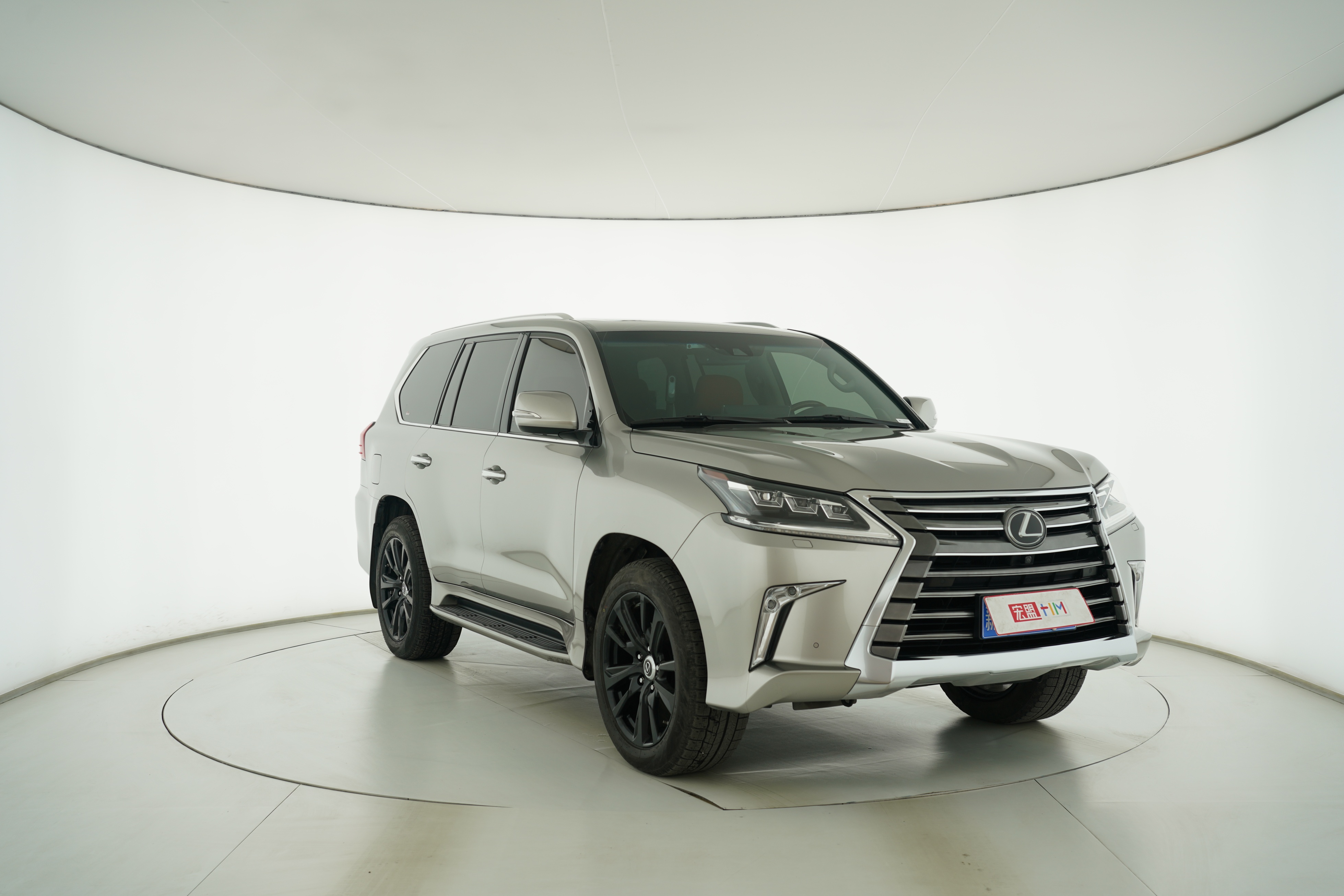Lexus LX 2019 — фото 2