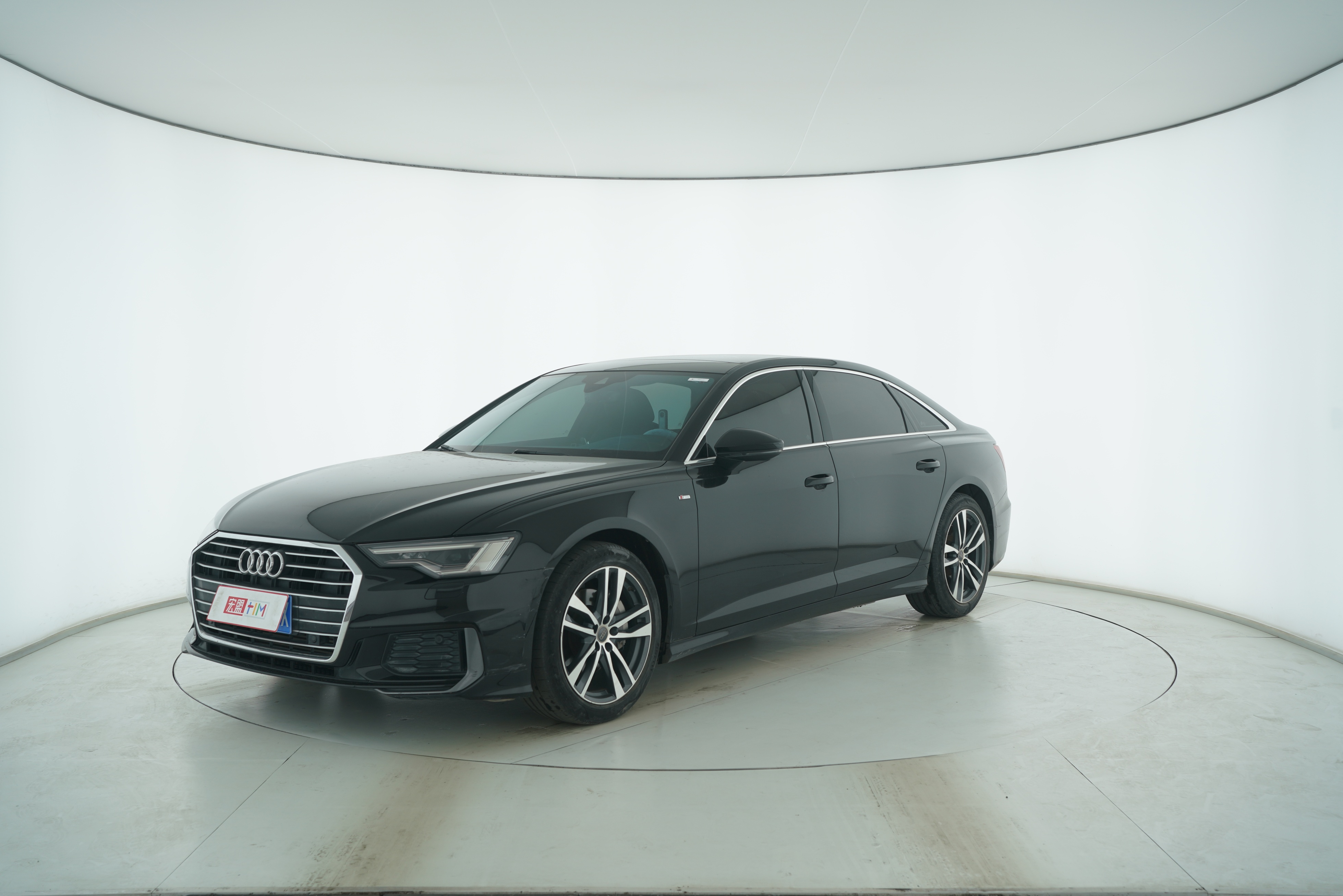Audi A6L 2019 — фото 1