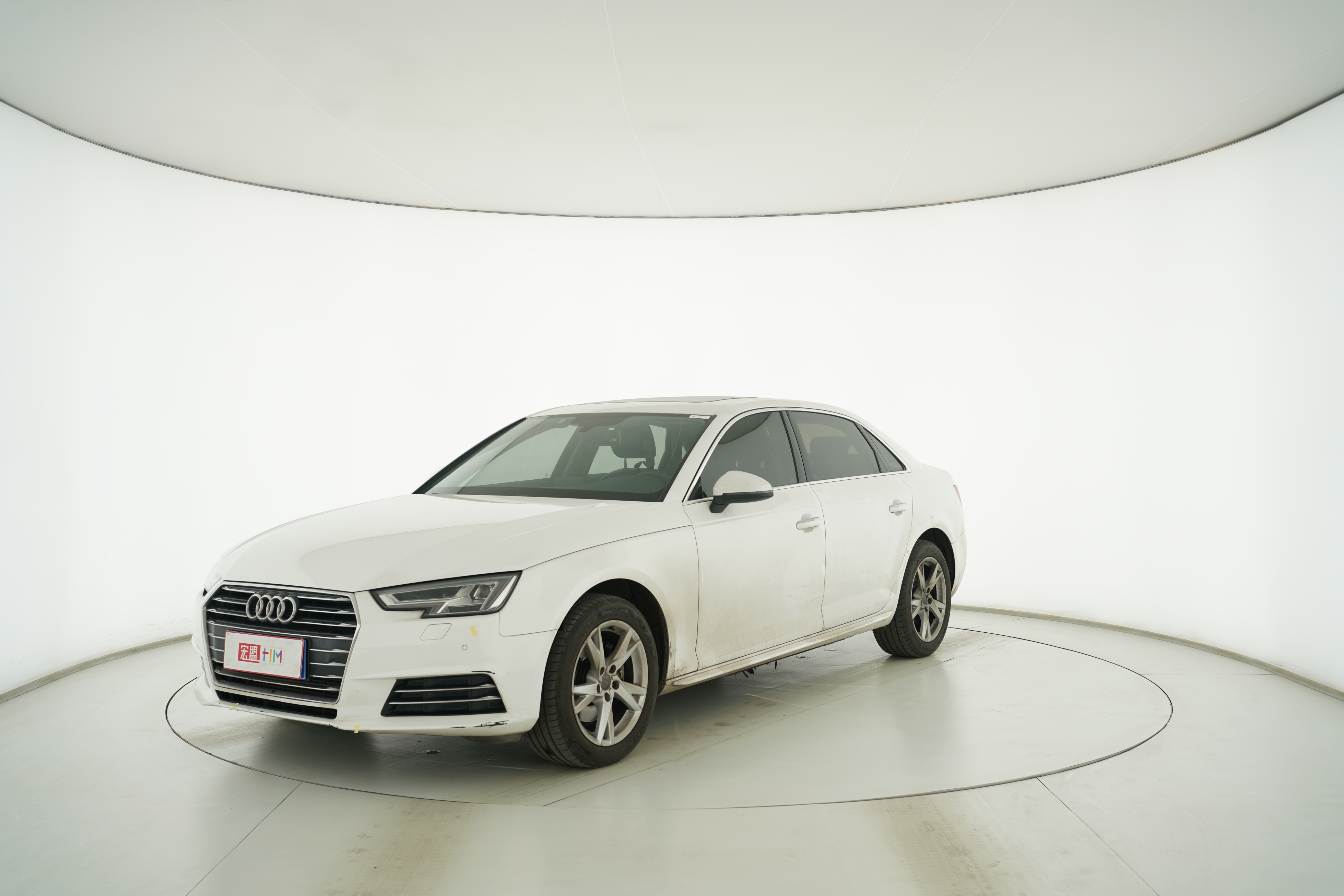 Audi A4L 2018 — фото 1