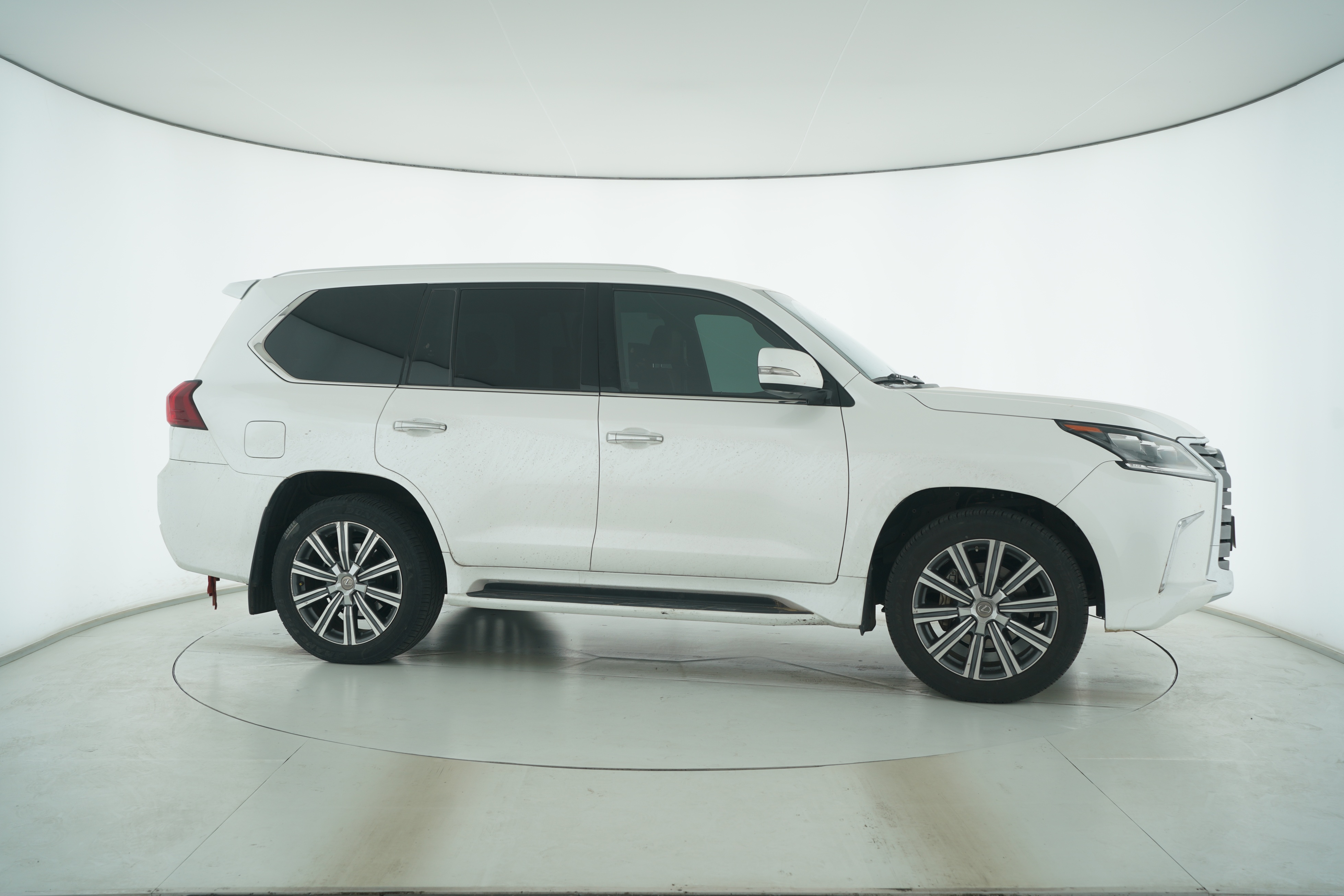 Lexus LX 2016 — фото 8