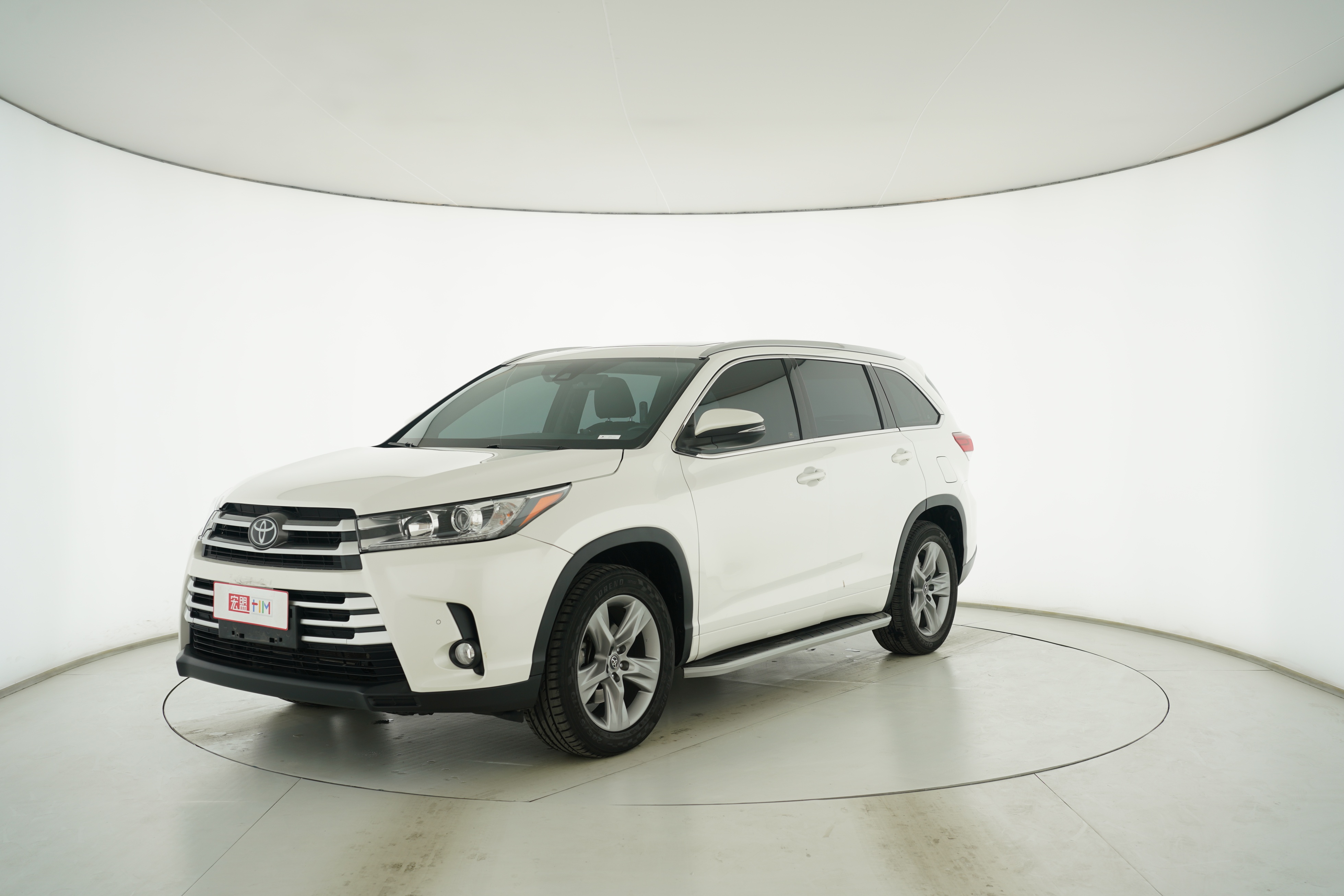 Toyota Highlander 2018 — фото 1