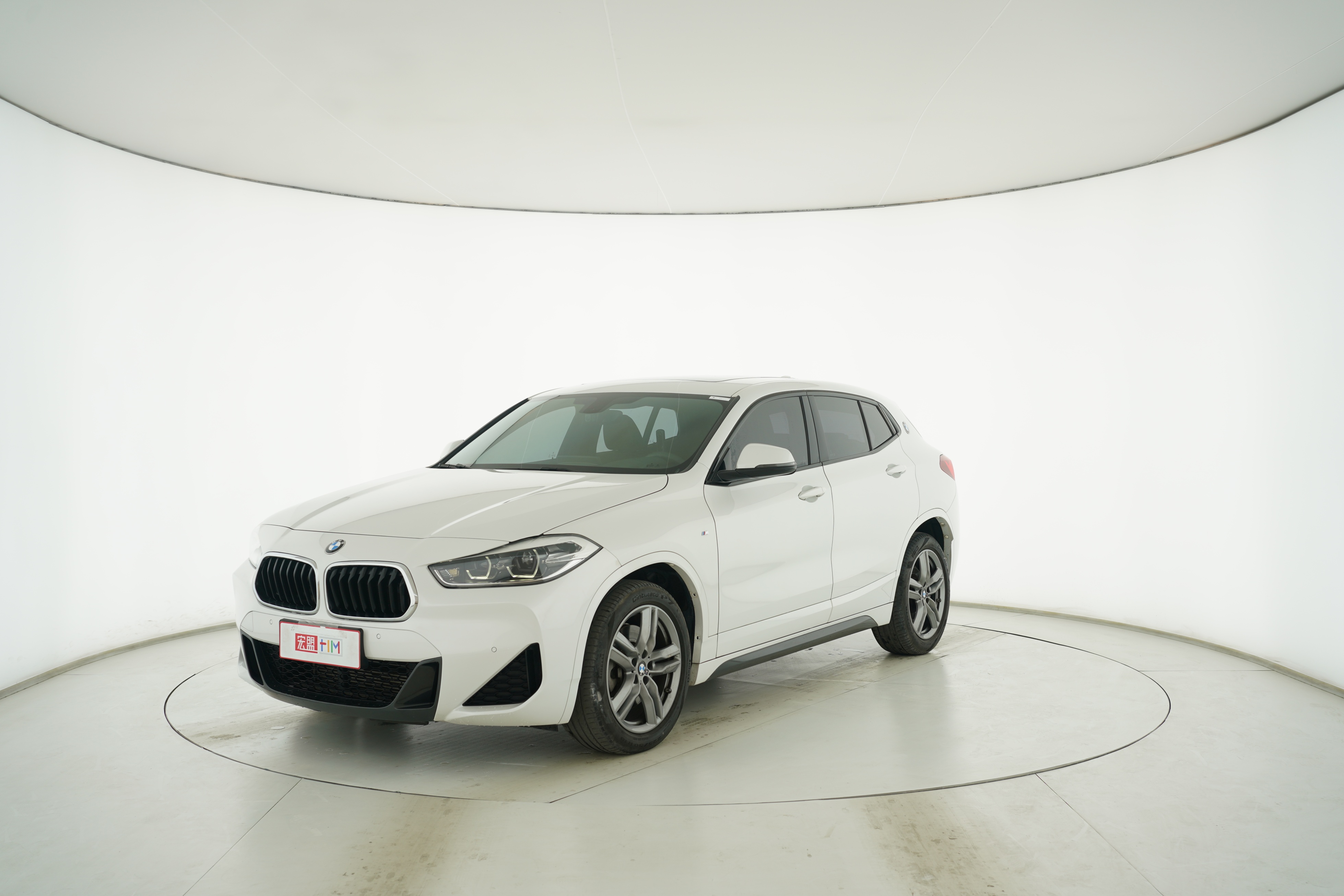 BMW X2 2021 — фото 1