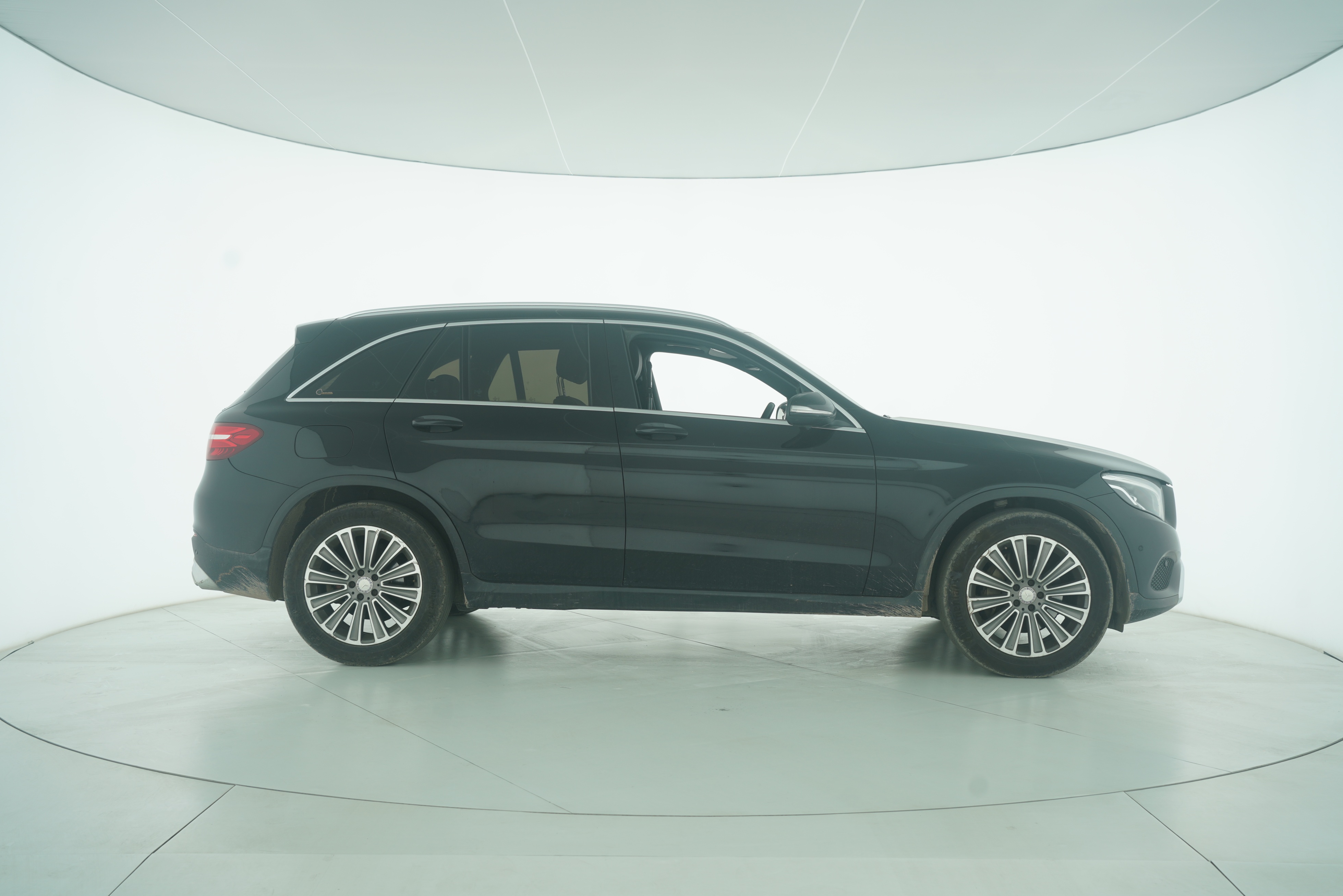 Mercedes Benz GLC 2016 — фото 8