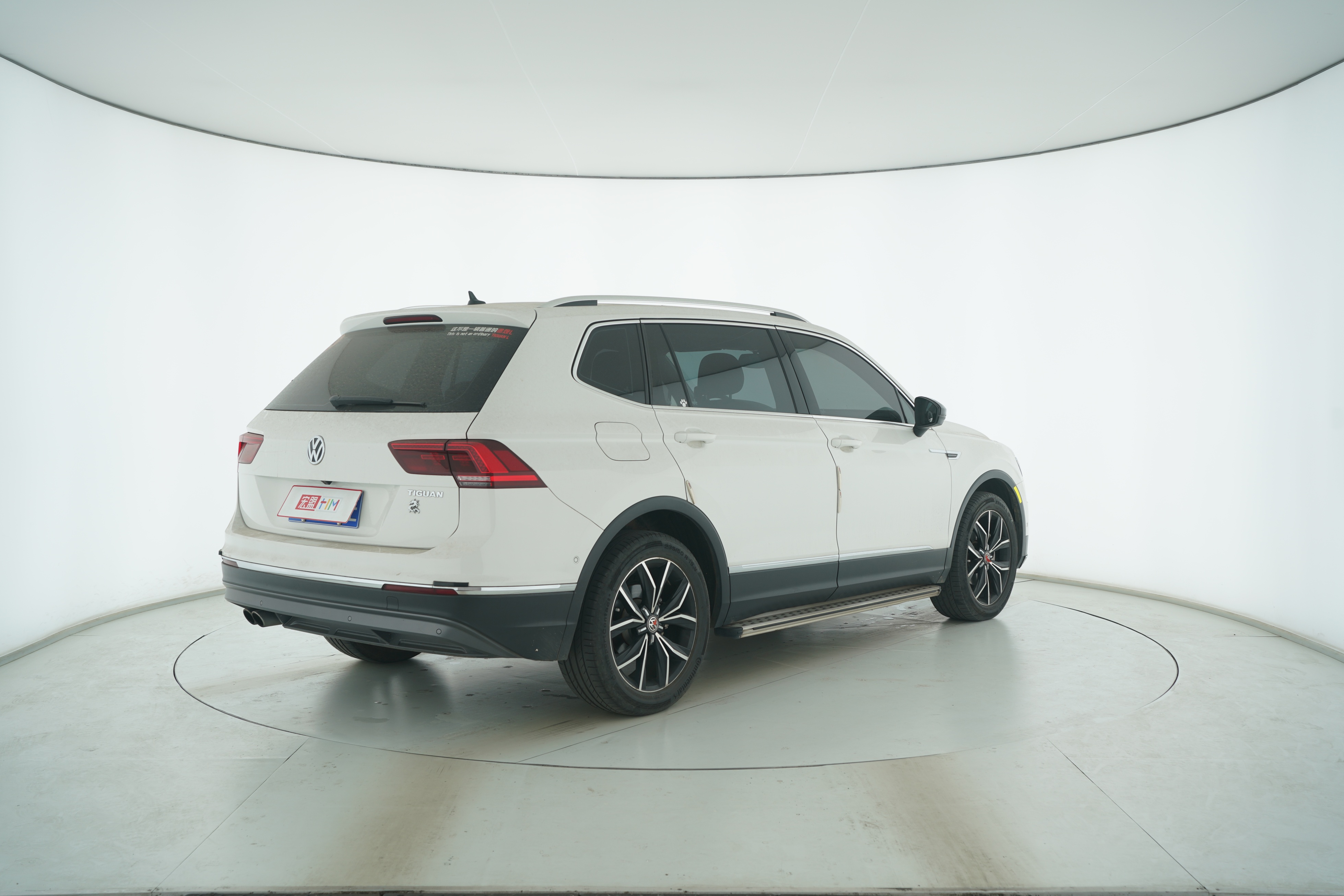 Volkswagen Tiguan L 2017 — фото 4