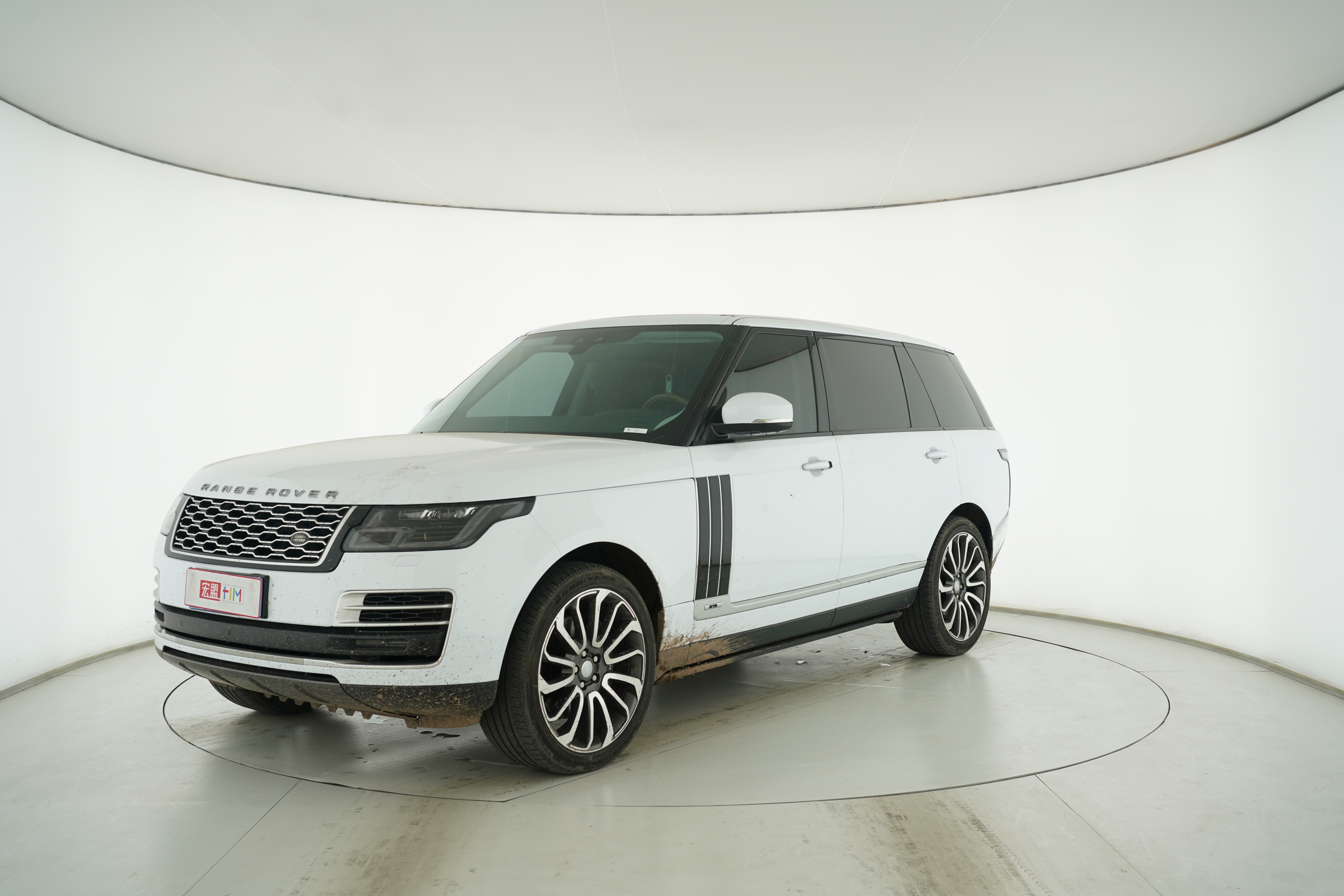 Land Rover Range Rover 2019 — фото 1