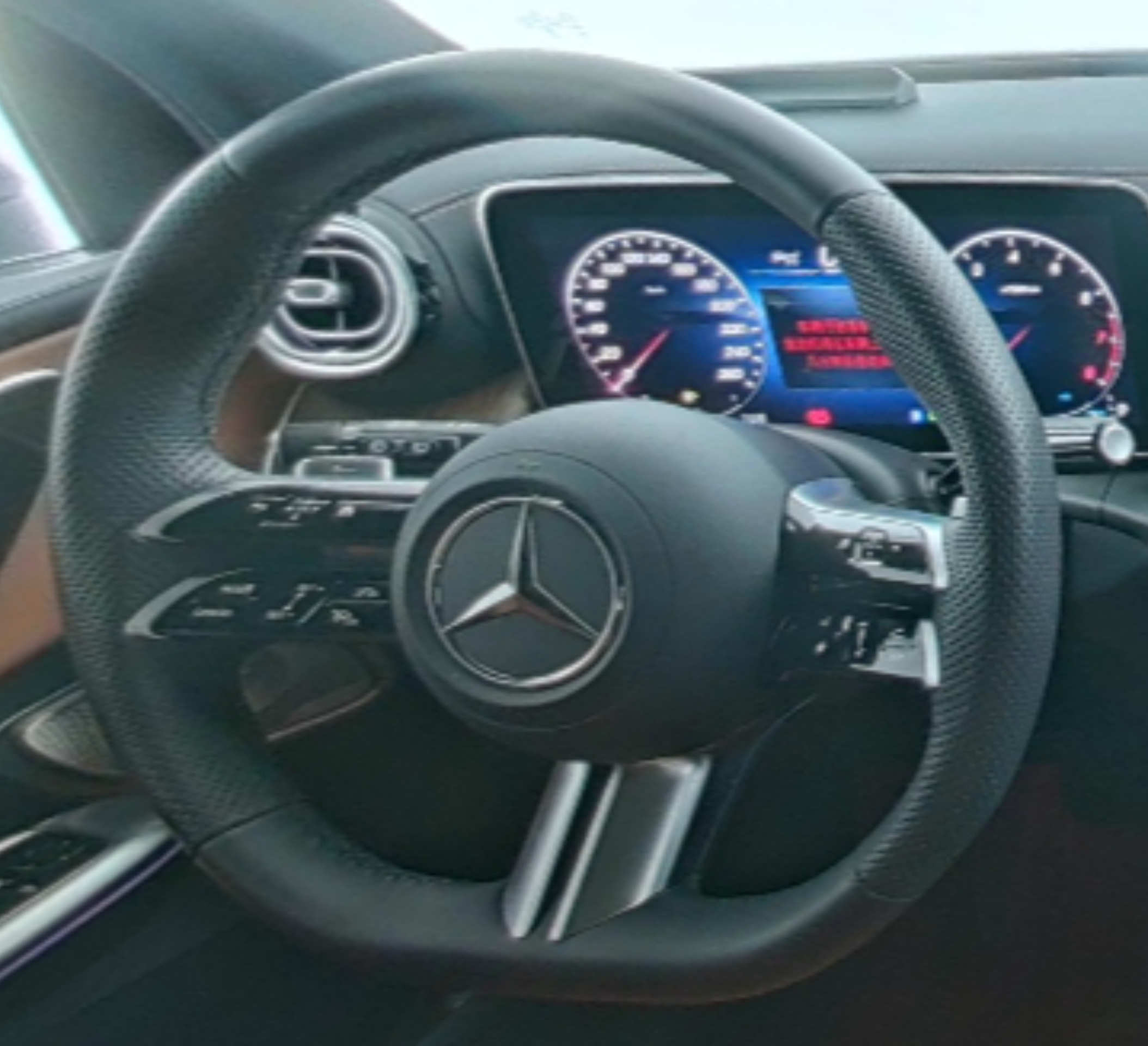 Mercedes Benz GLC 2023 — фото 10