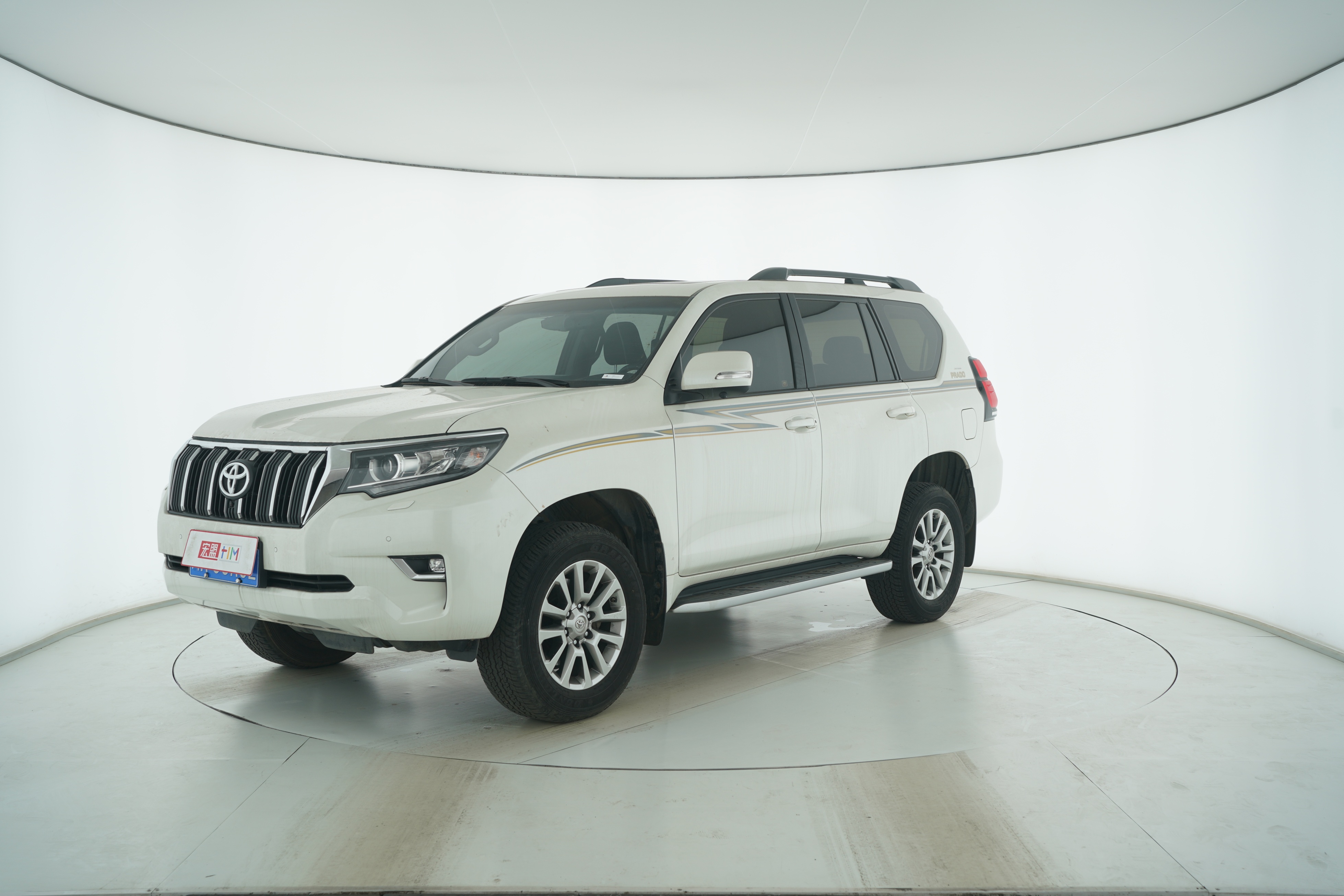 Toyota Prado 2018 — фото 1