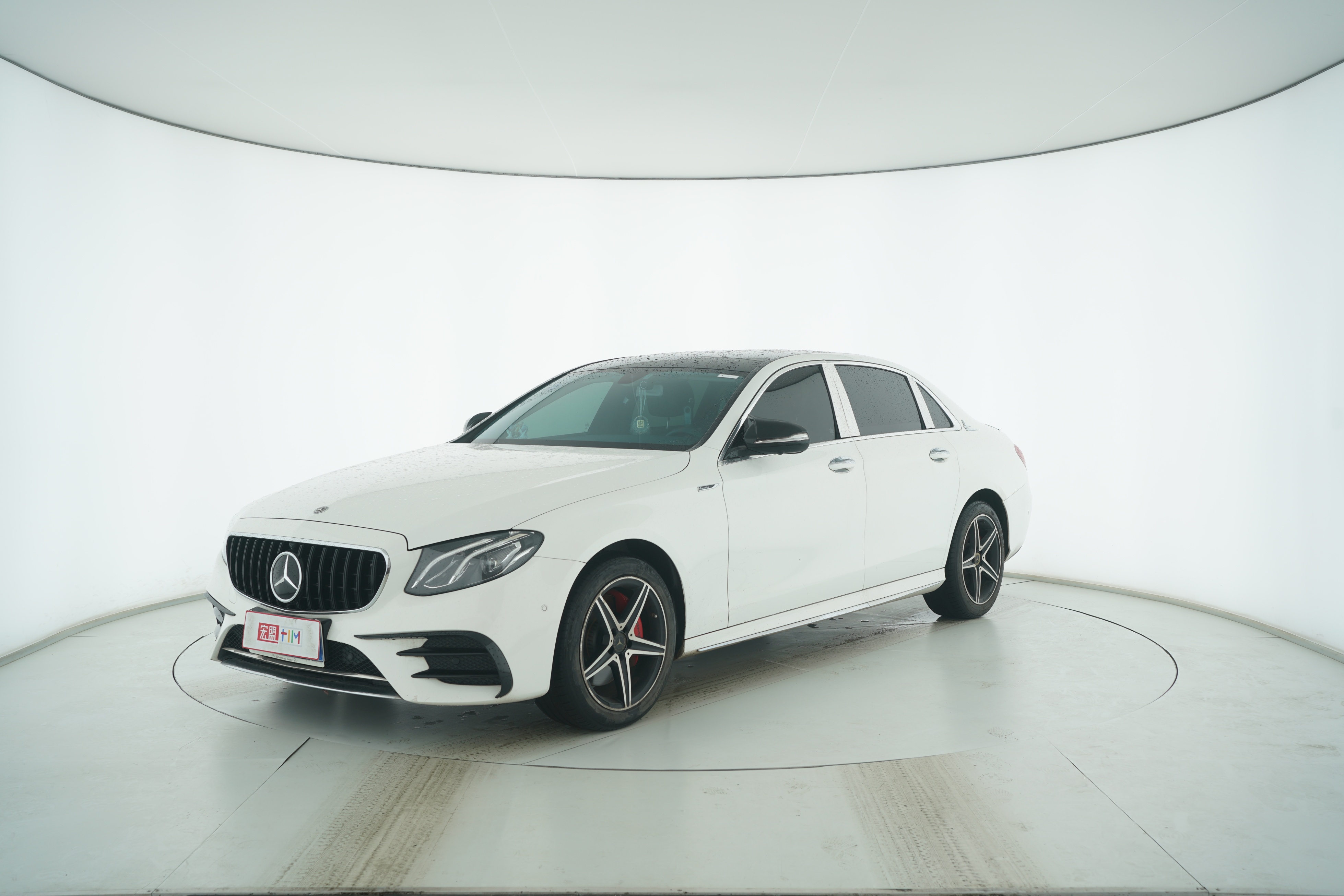 Mercedes Benz E-Class 2019 — фото 1