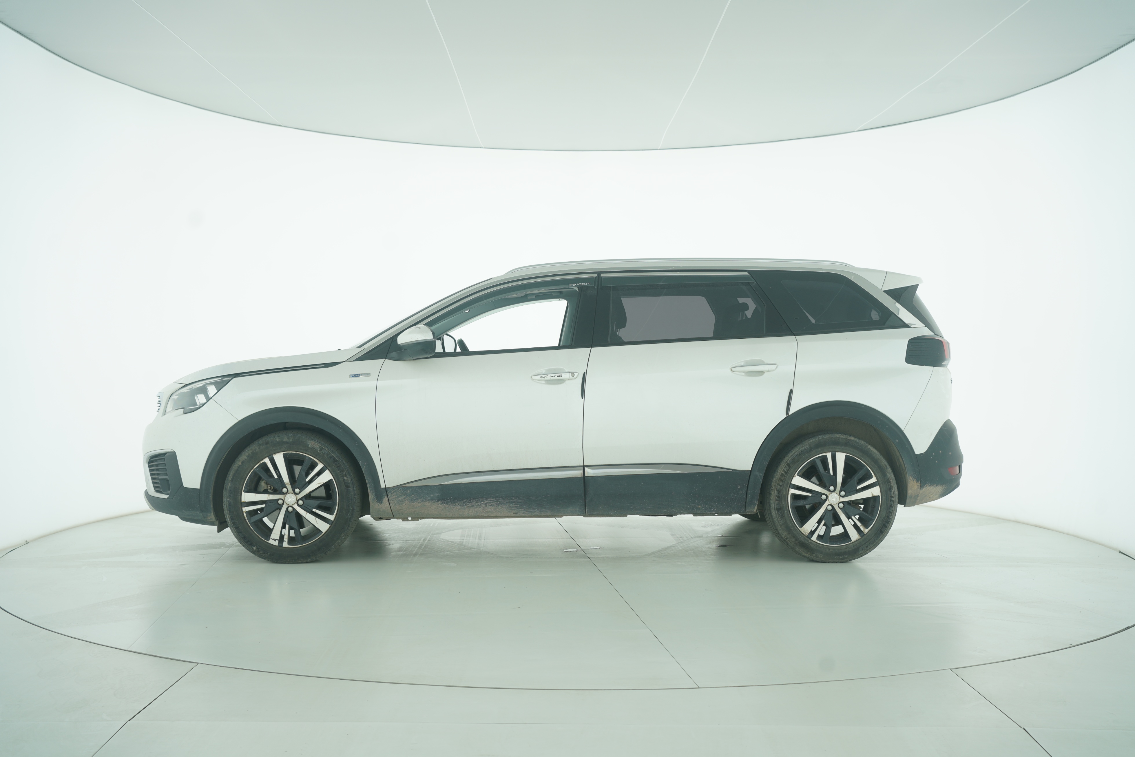 Peugeot 5008 2017 — фото 7