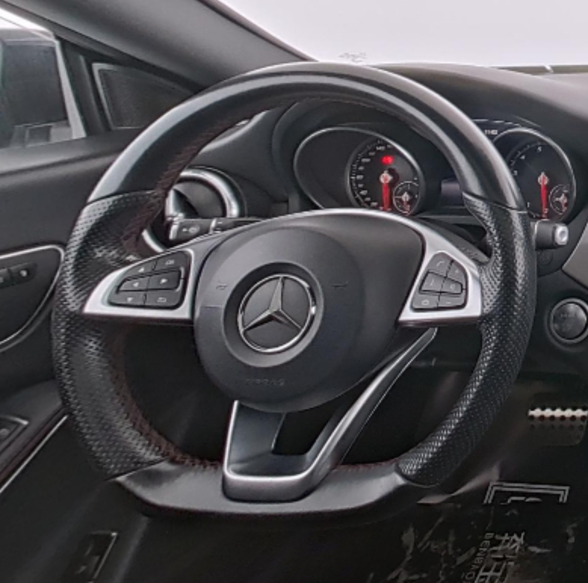 Mercedes Benz GLA-Class 2016 — фото 10