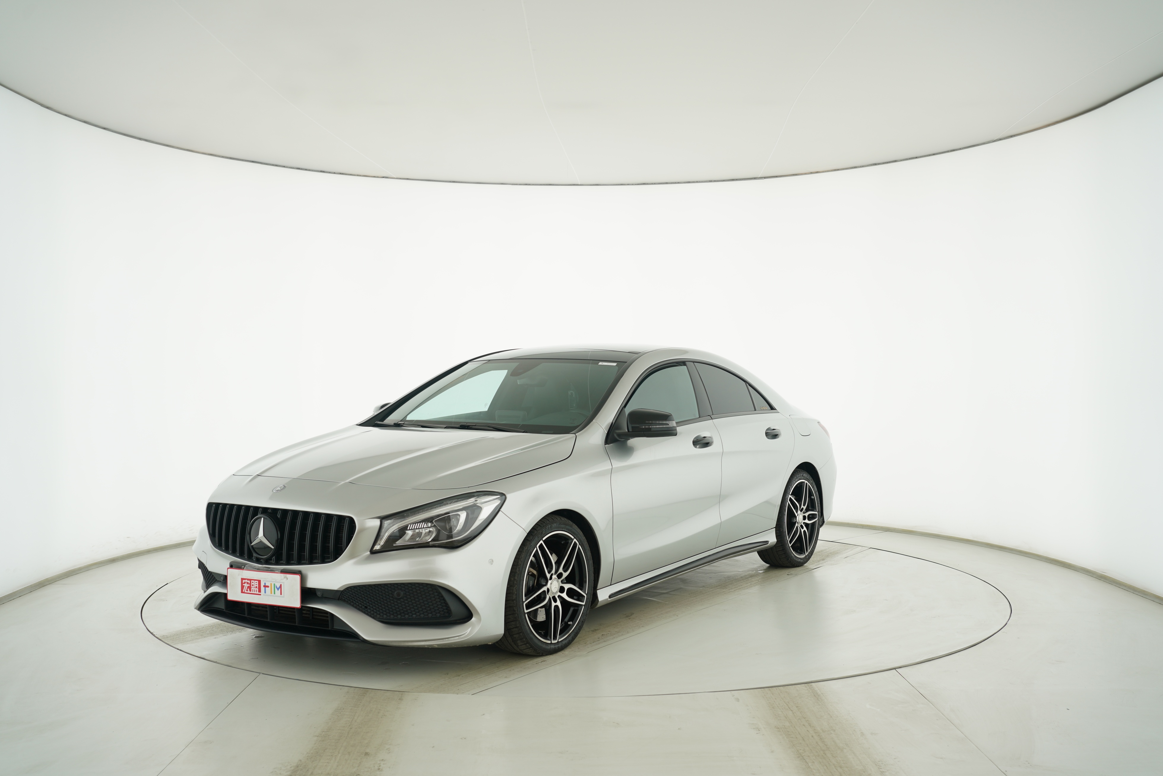 Mercedes Benz GLA-Class 2016 — фото 1